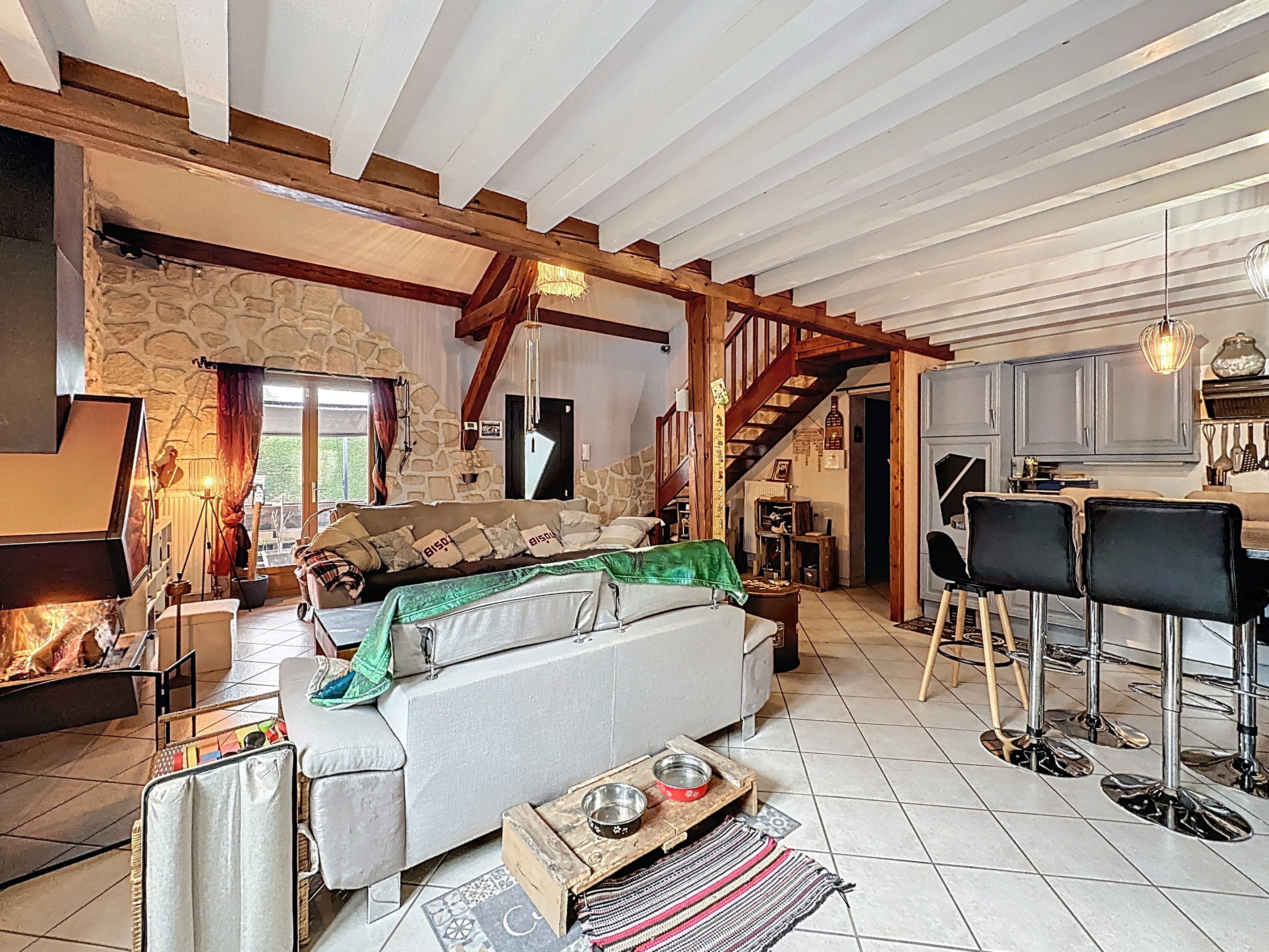 Achat immobilier Maison 8 pièces  160m2 à Mions (69780) - Photo n°4