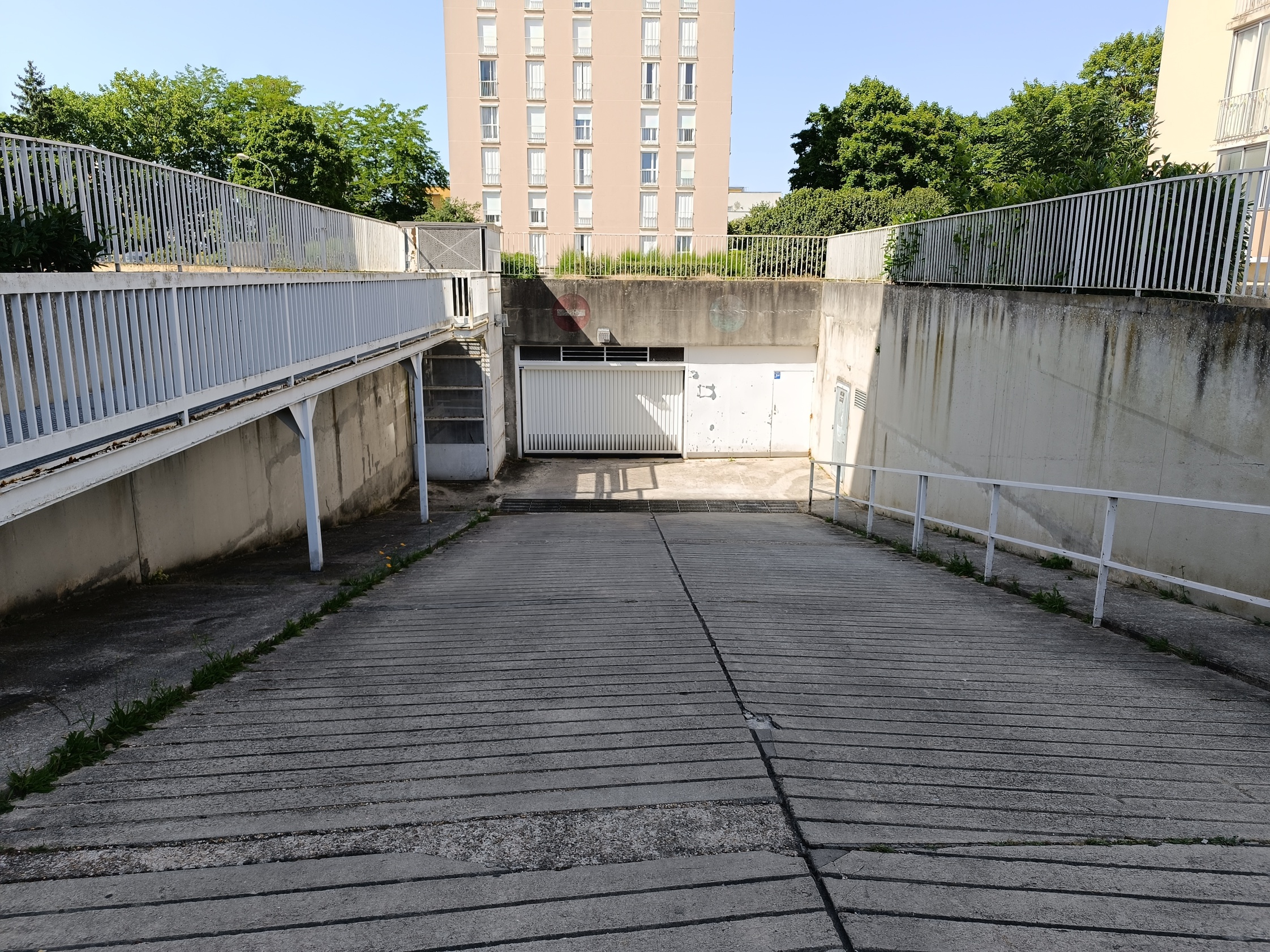 parking  - 12m2 à Meaux (77100)