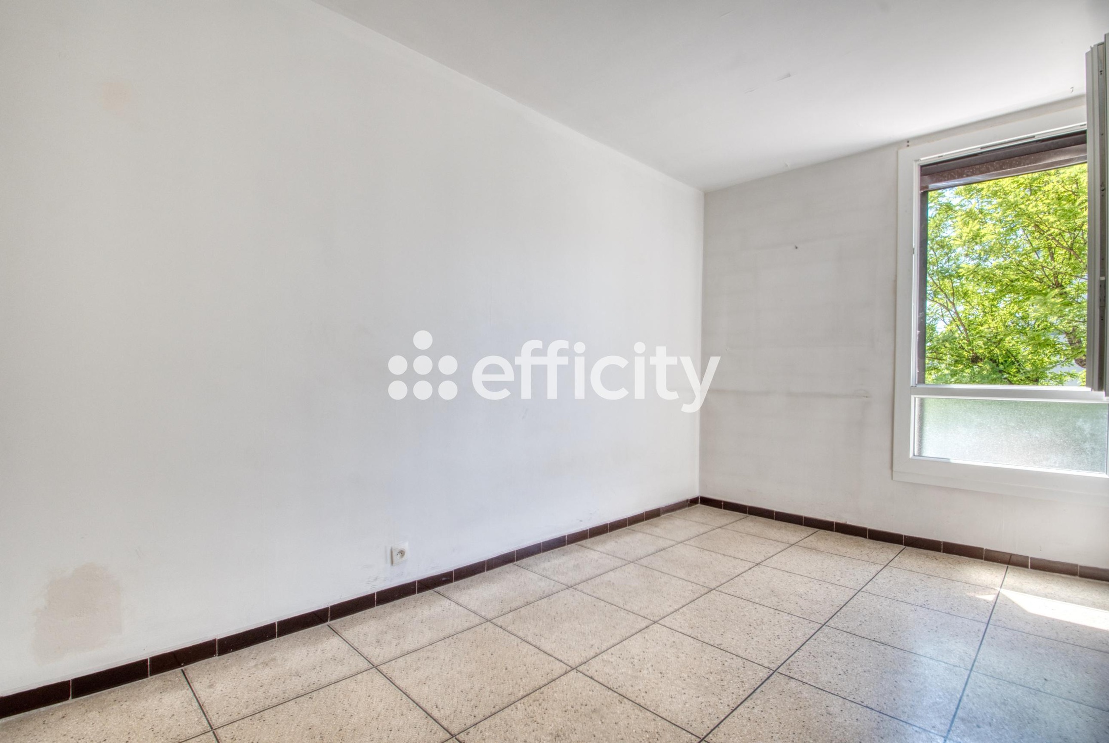 Achat immobilier Appartement 3 pièces  60m2 à Marseille (13012) - Photo n°8