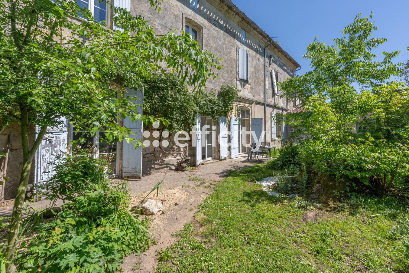 maison 8 pièces - 300,0m2 à Saint-André-de-Cubzac (33240)