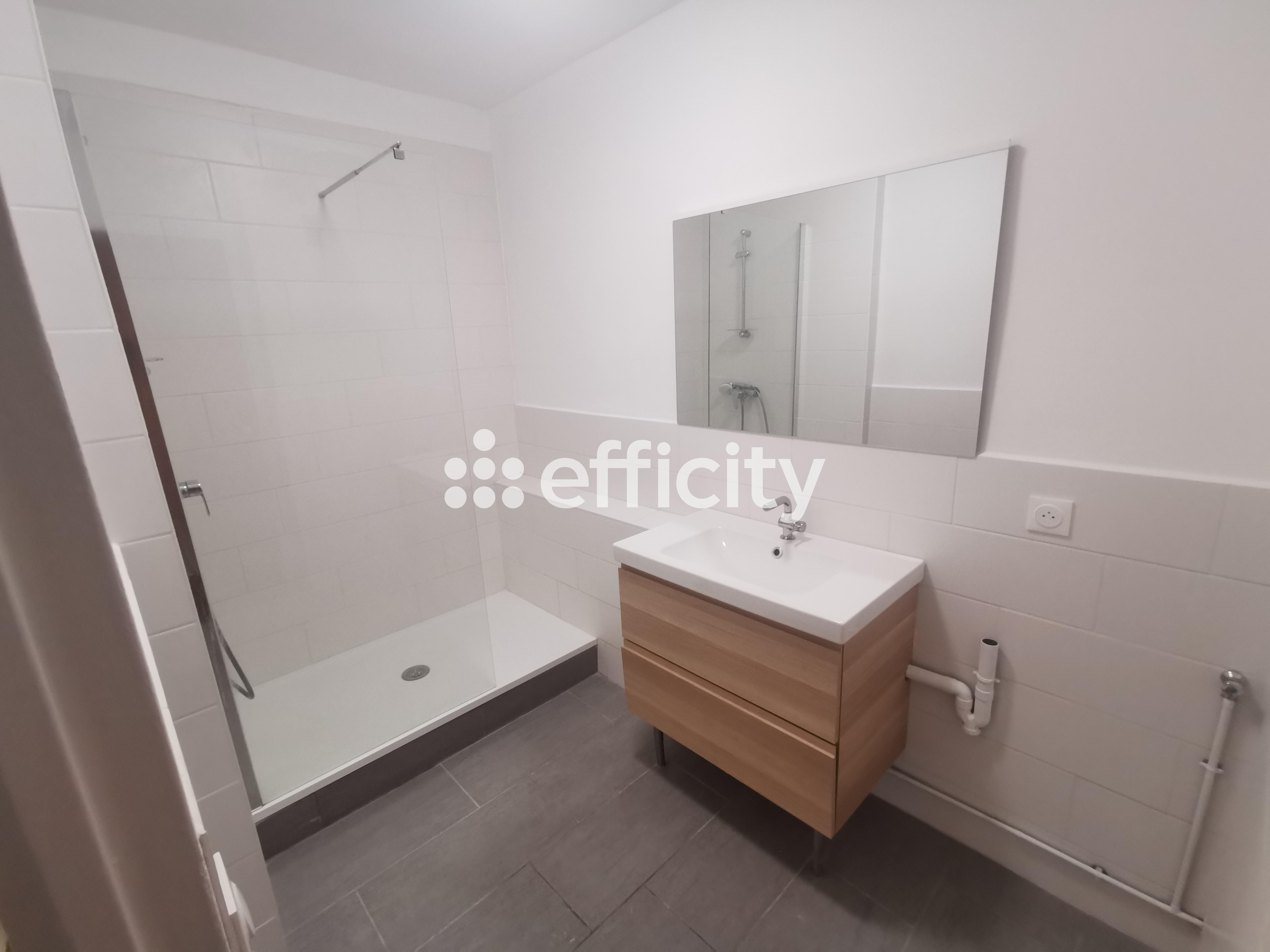 Achat immobilier Appartement 3 pièces  77m2 à Hyères (83400) - Photo n°9