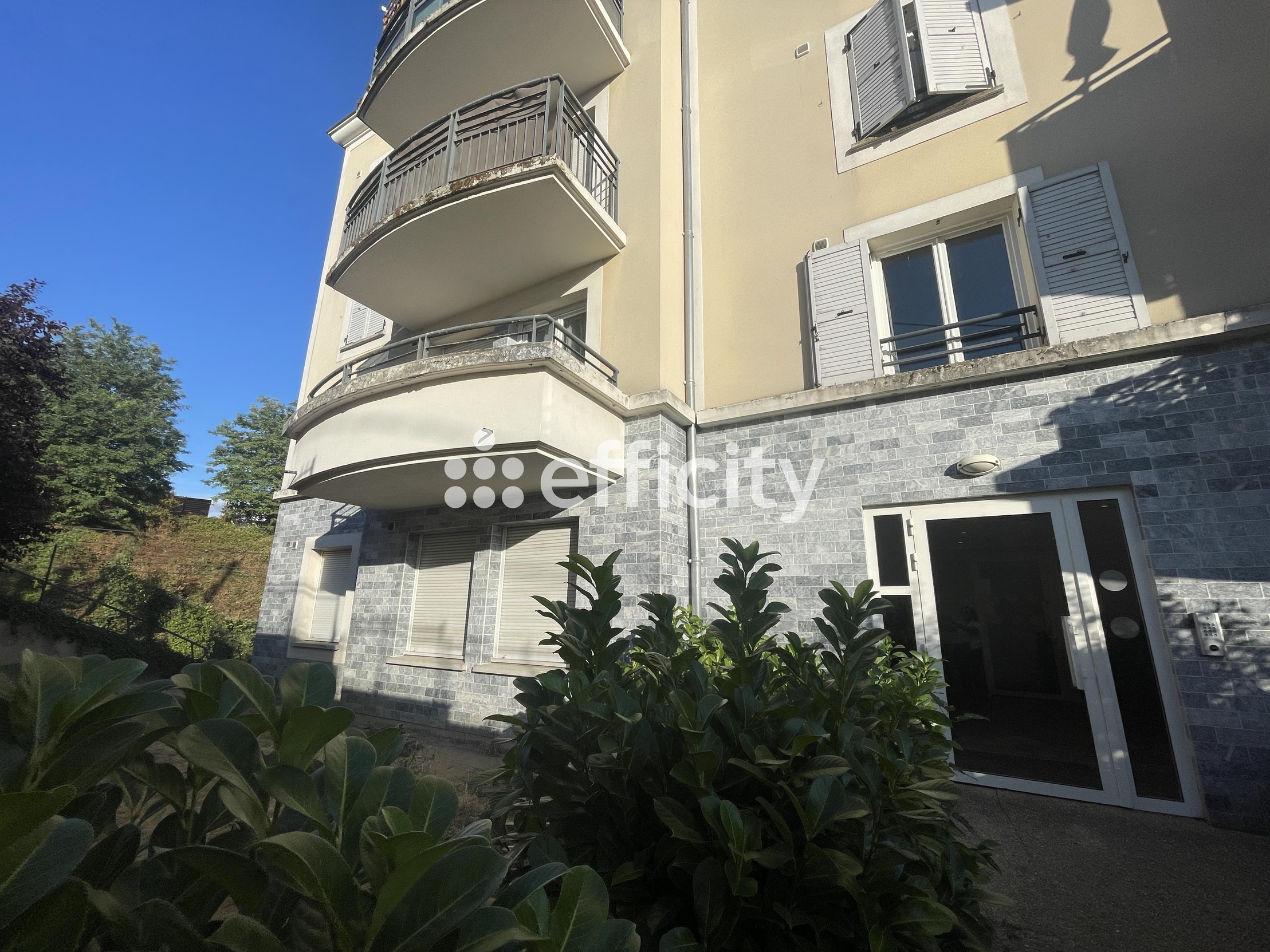 appartement 2 pièces - 43m2 à Corbeil-Essonnes (91100)