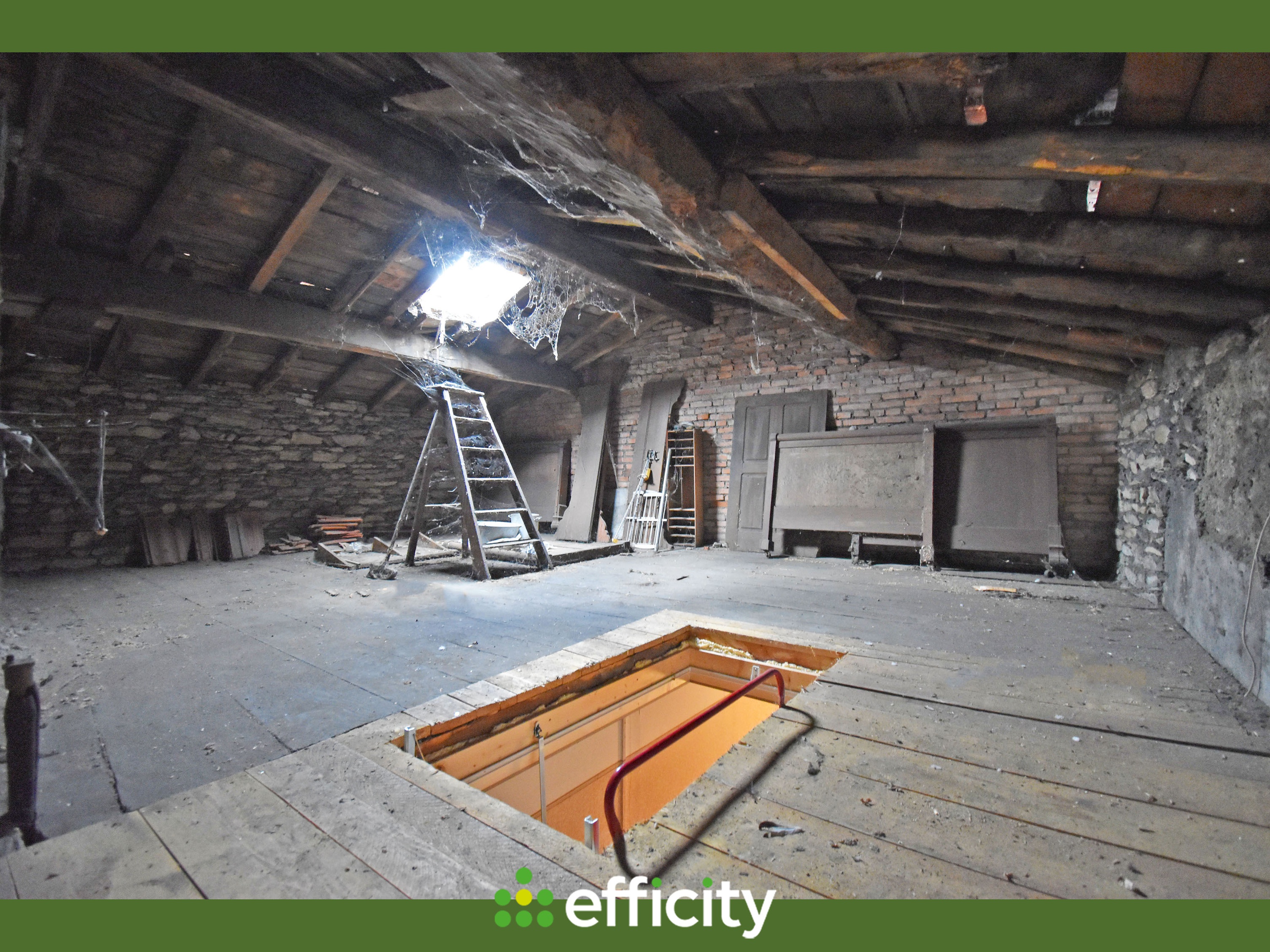 Achat immobilier Immeuble   137m2 à Chazelles-sur-Lyon (42140) - Photo n°9