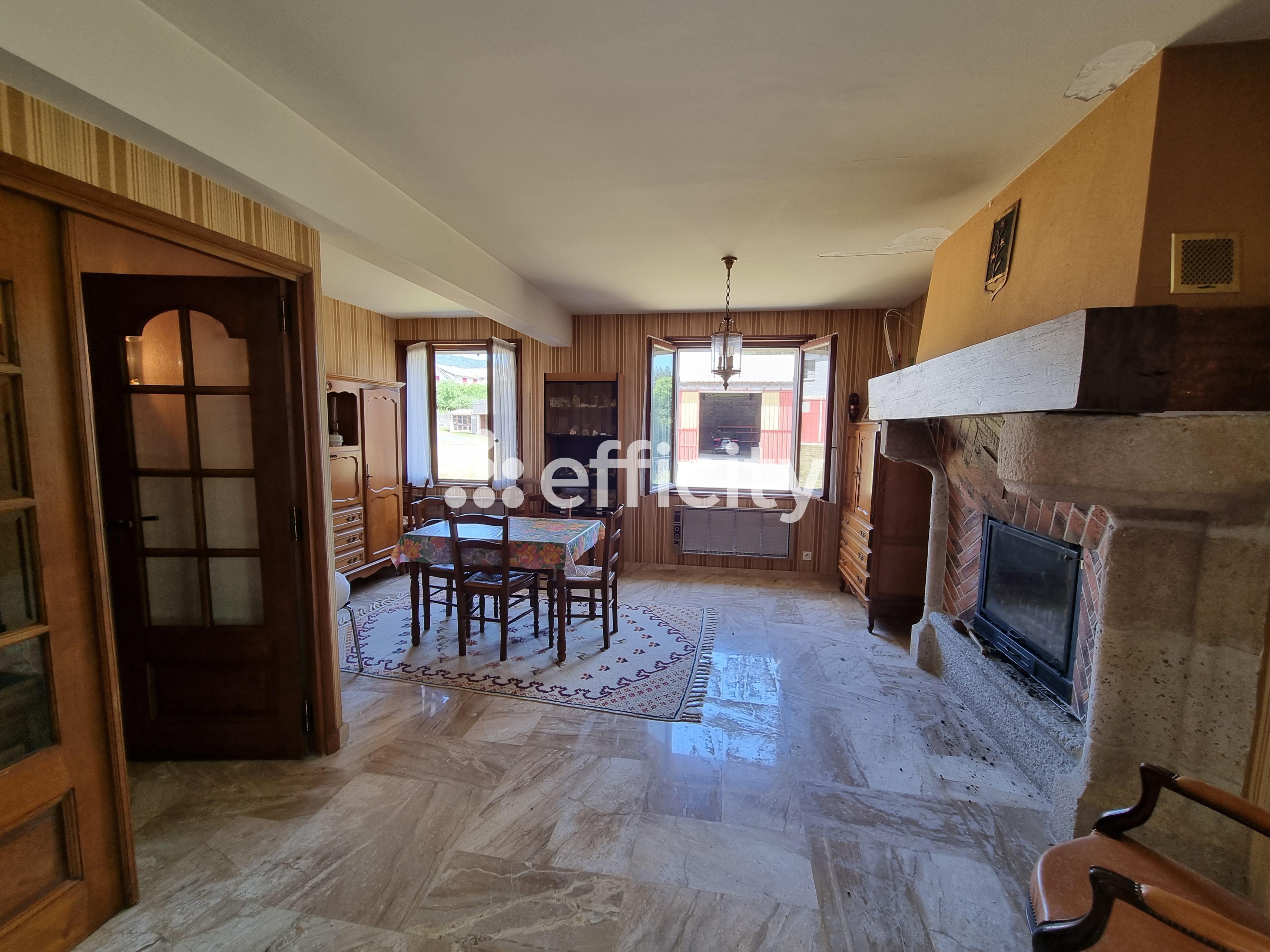 Achat immobilier Maison 15 pièces  350m2 à Le Malzieu-Ville (48140) - Photo n°9