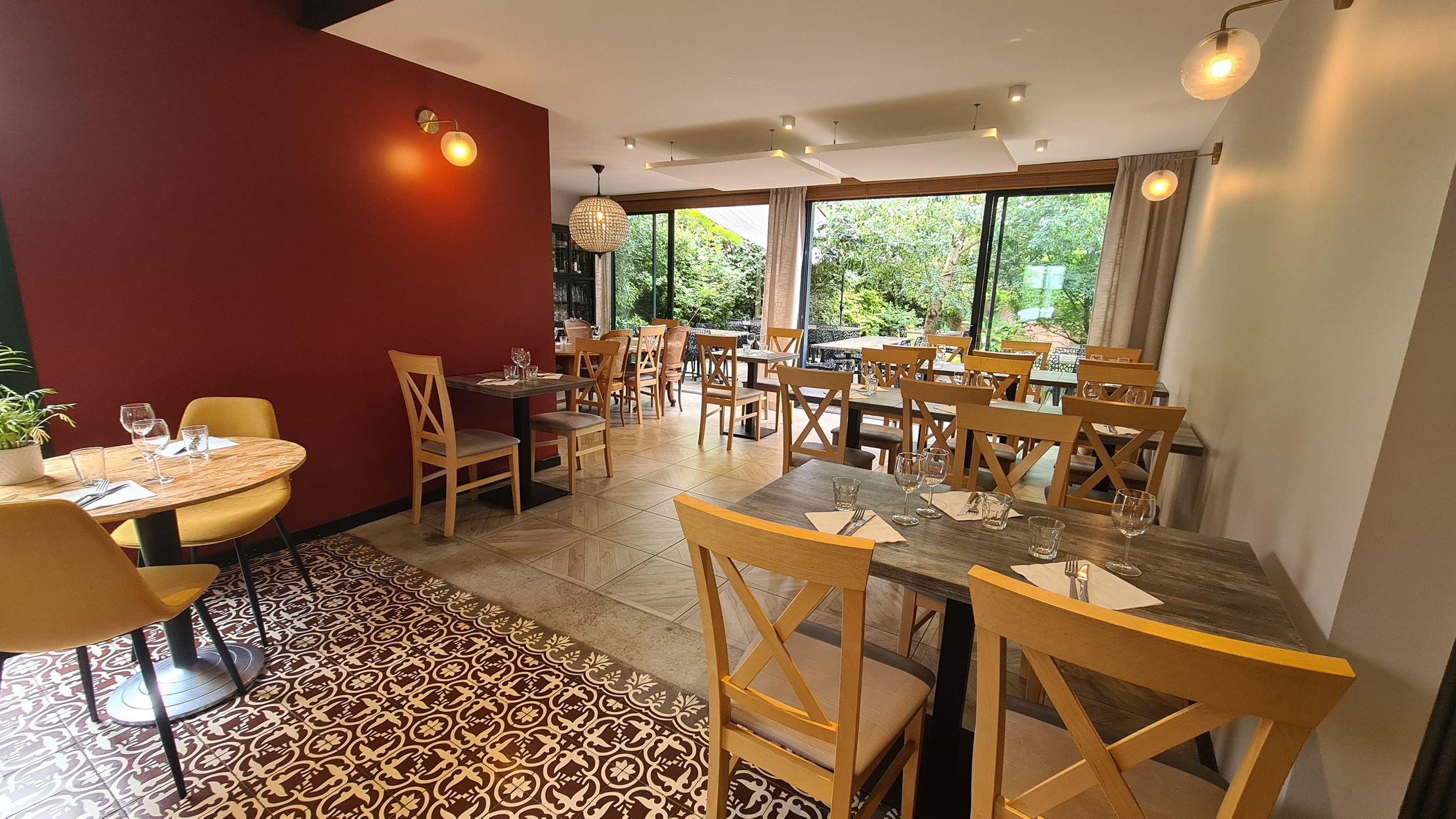 fonds-de-commerce  - 200m2 à Couëron (44220)