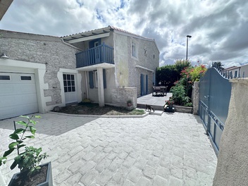 maison 8 pièces - 180m2 à Semussac (17120)