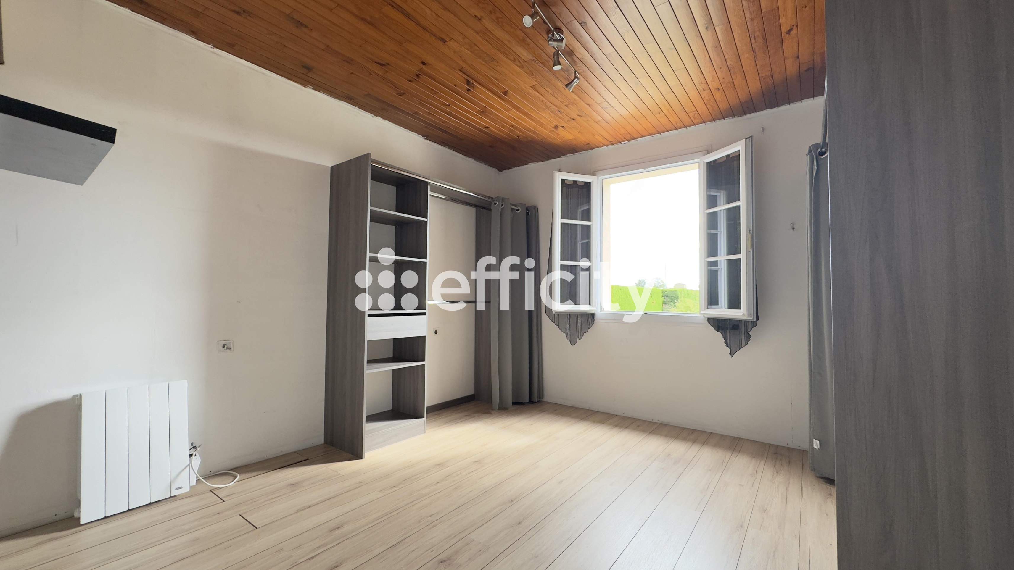 Achat immobilier Maison 8 pièces  150m2 à Saint-Barthélemy-le-Plain (07300) - Photo n°5