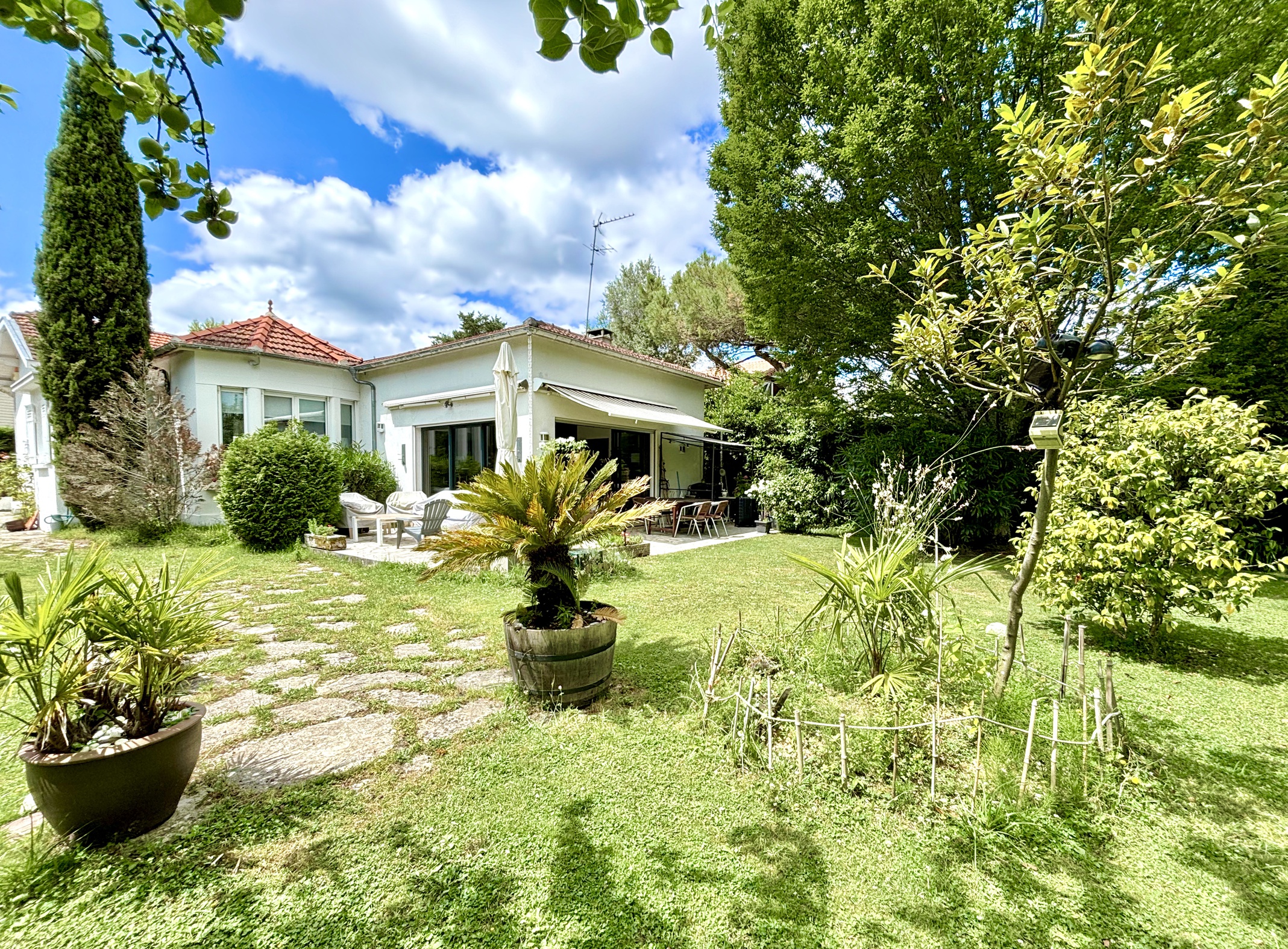 maison 8 pièces - 180m2 à Mérignac (33700)