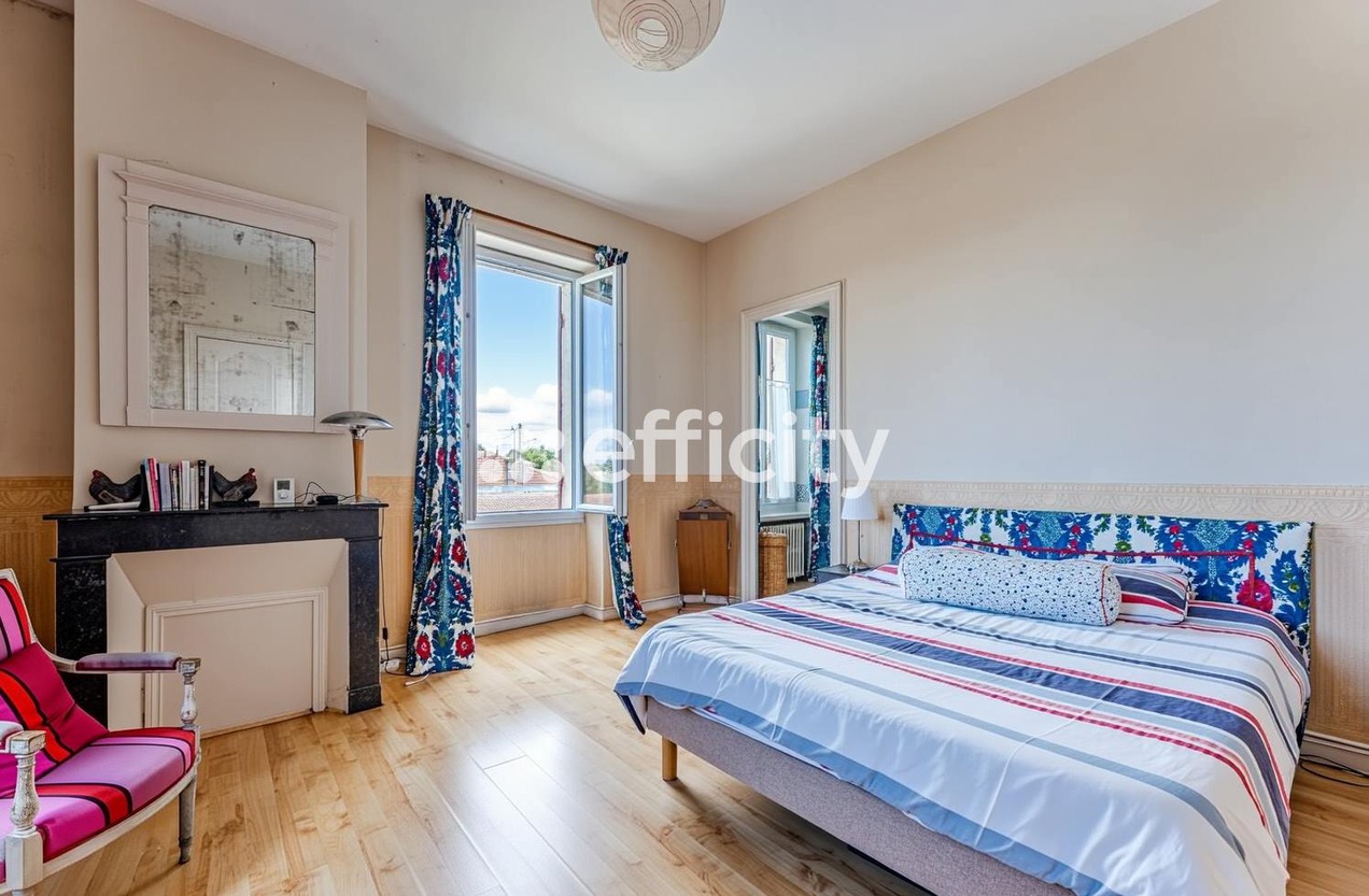 Achat immobilier Maison 9 pièces  245m2 à Gujan-Mestras (33470) - Photo n°10