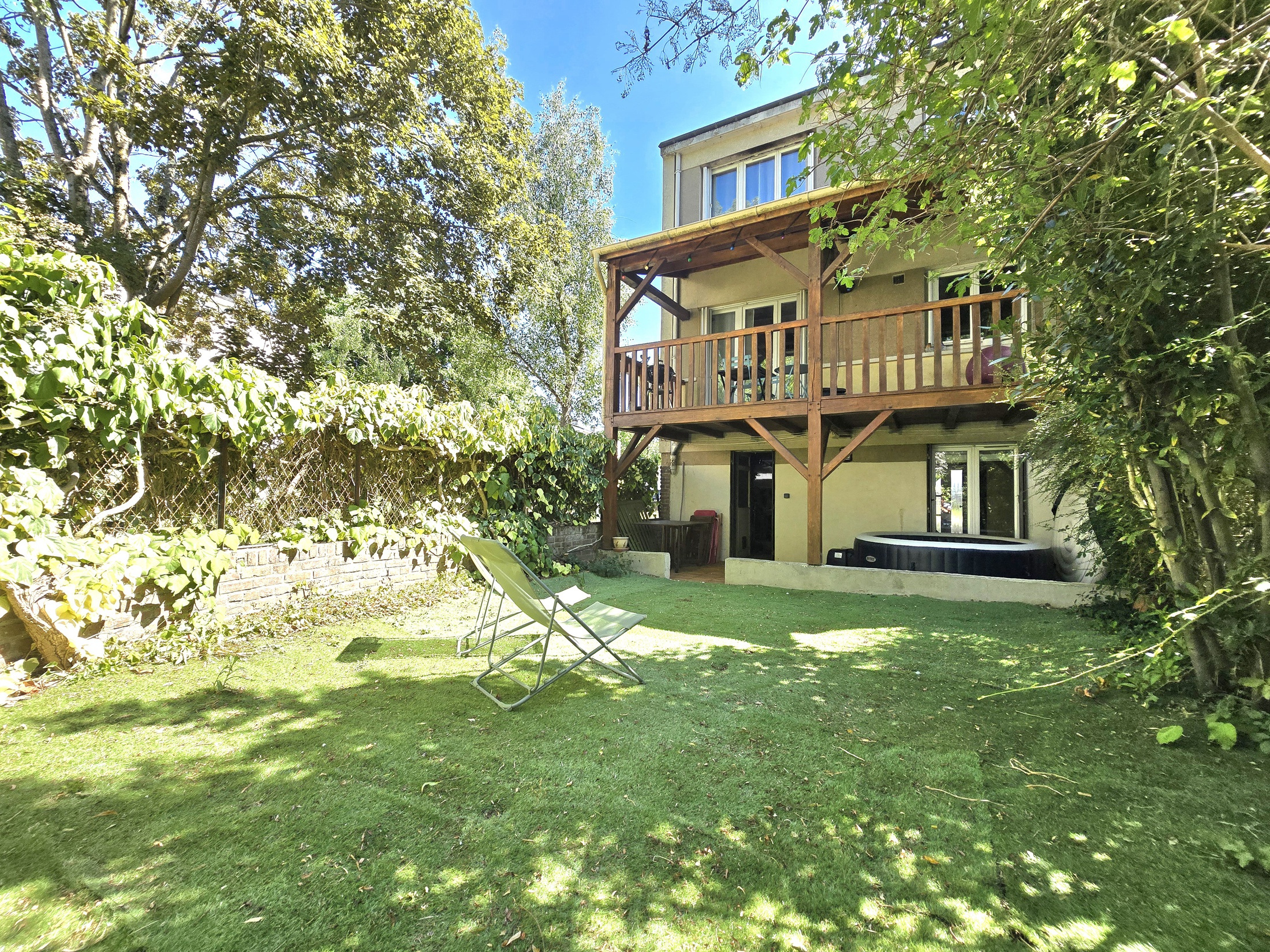 maison 6 pièces - 96m2 à La Queue-en-Brie (94510)