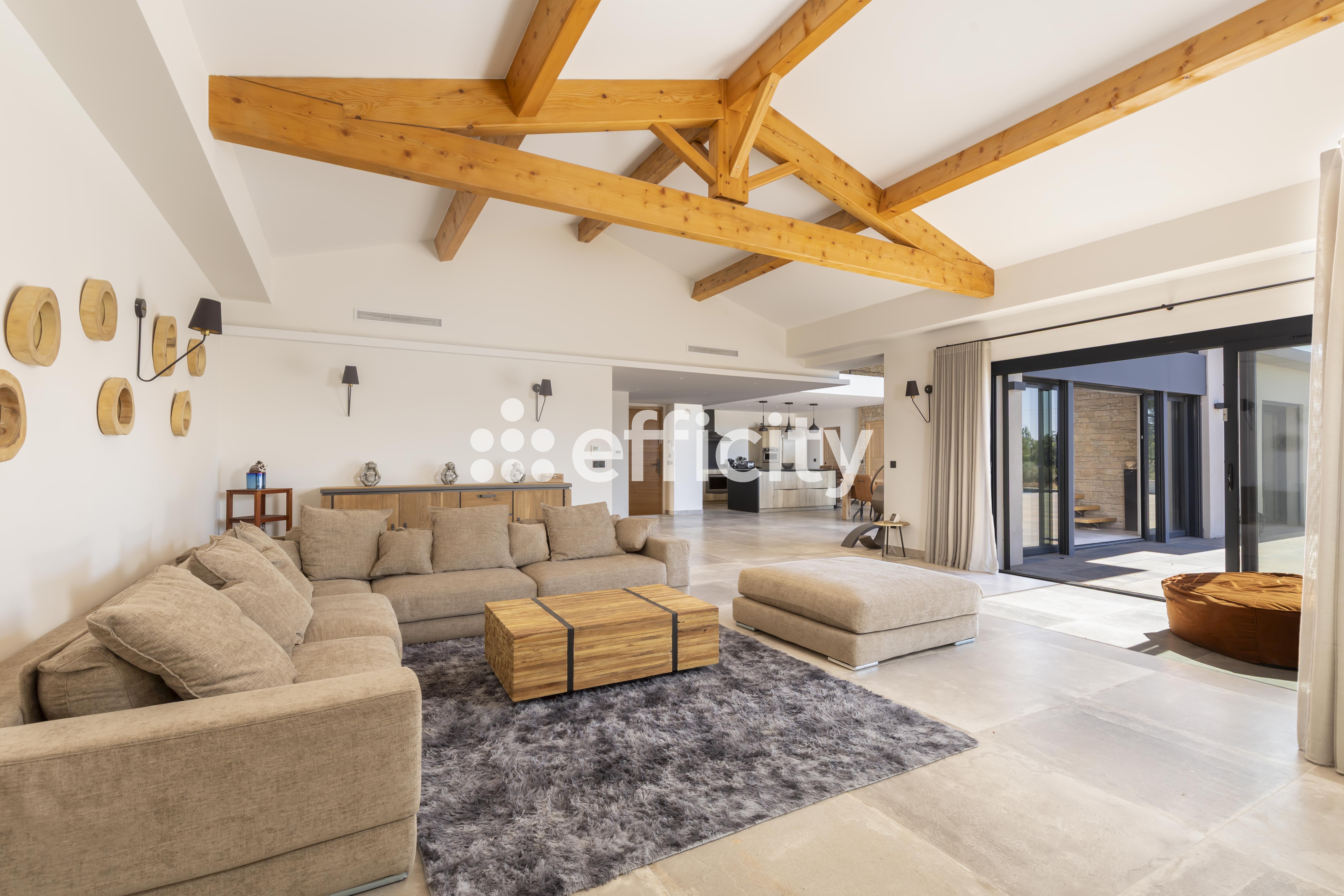 Achat immobilier Maison 9 pièces  310m2 à Aix-en-Provence (13090) - Photo n°6