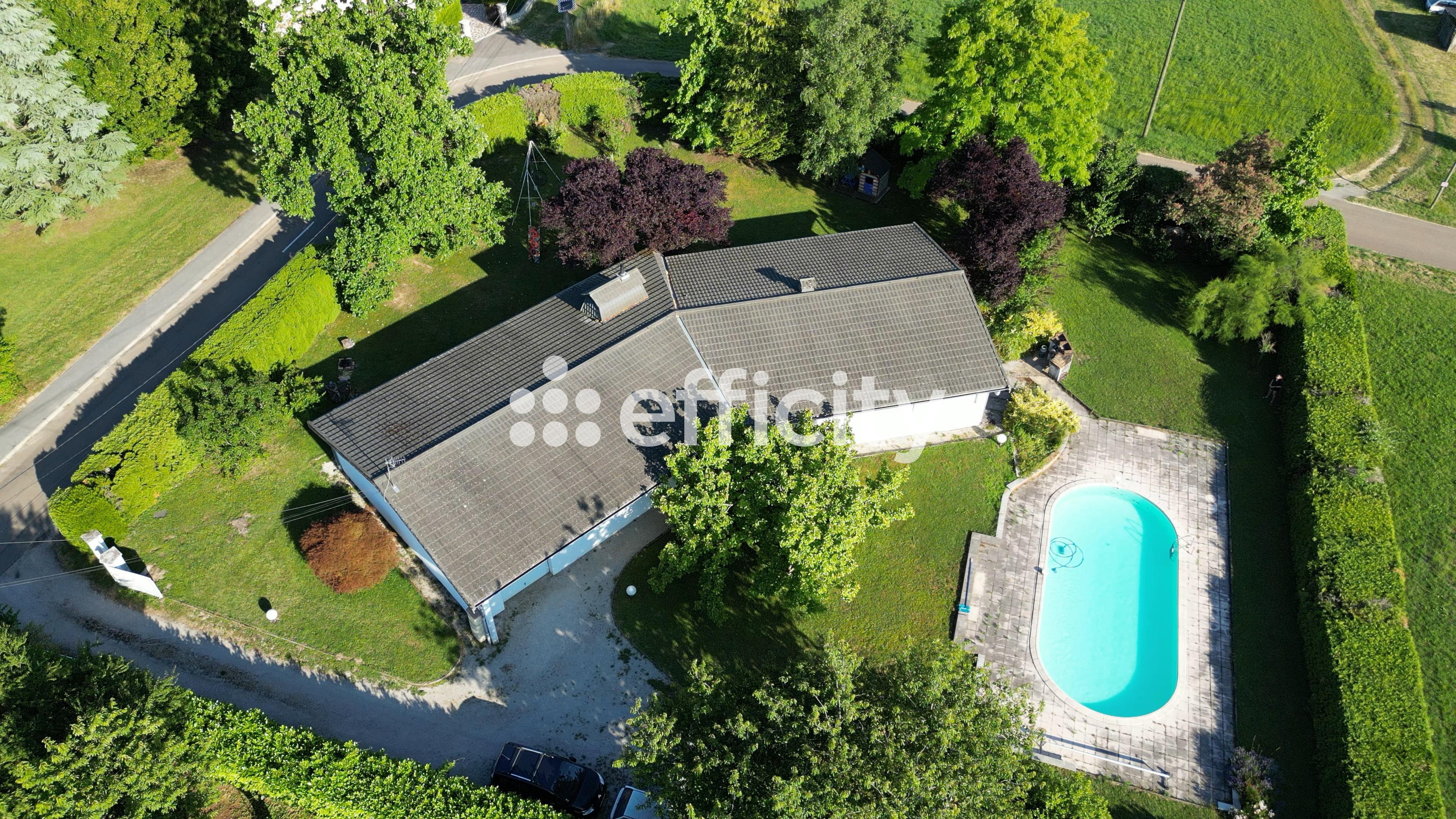 Achat immobilier Maison 8 pièces  218m2 à Amagney (25220) - Photo n°1