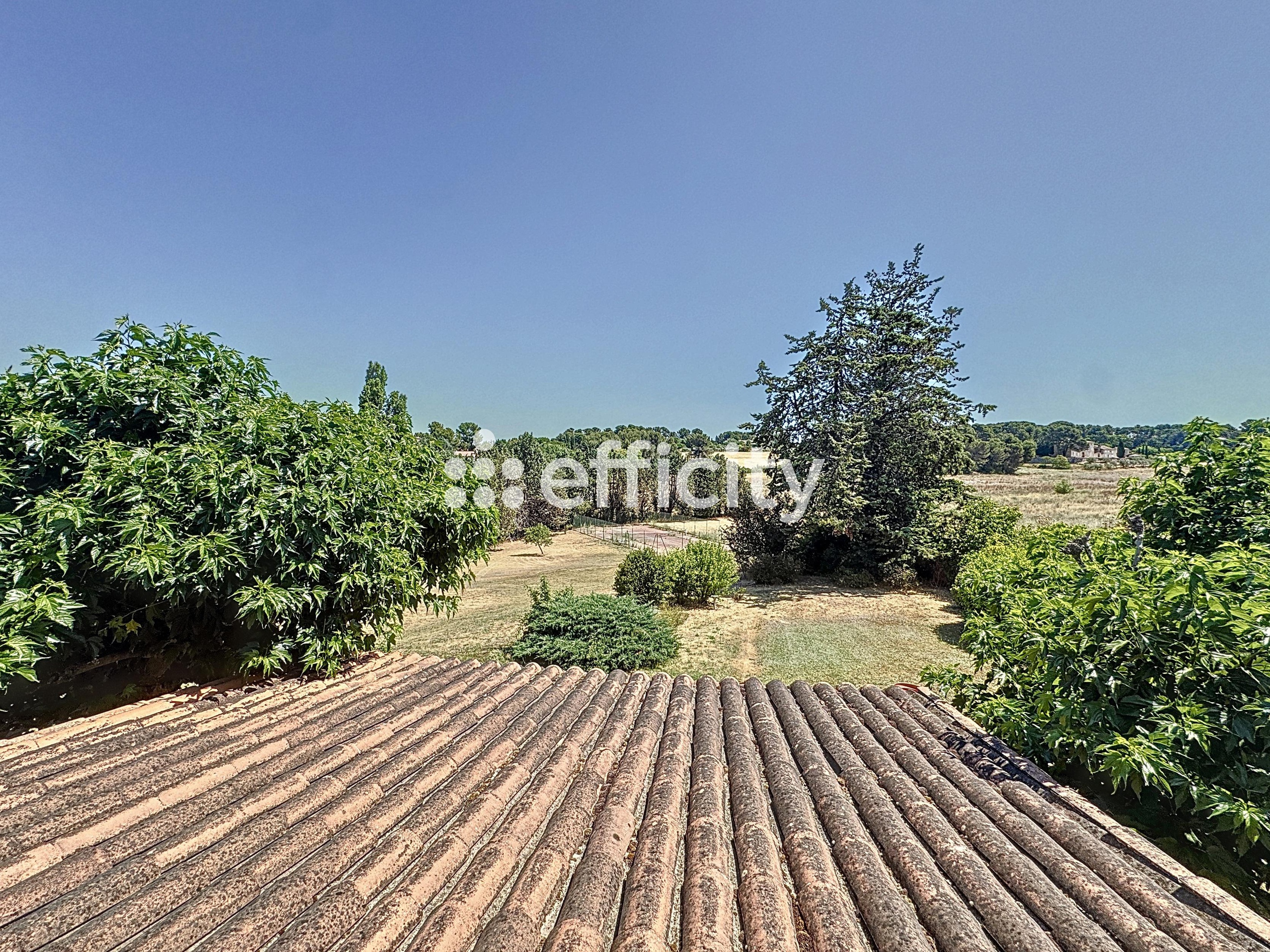 Achat immobilier Maison 8 pièces  210m2 à Aix-en-Provence (13290) - Photo n°16