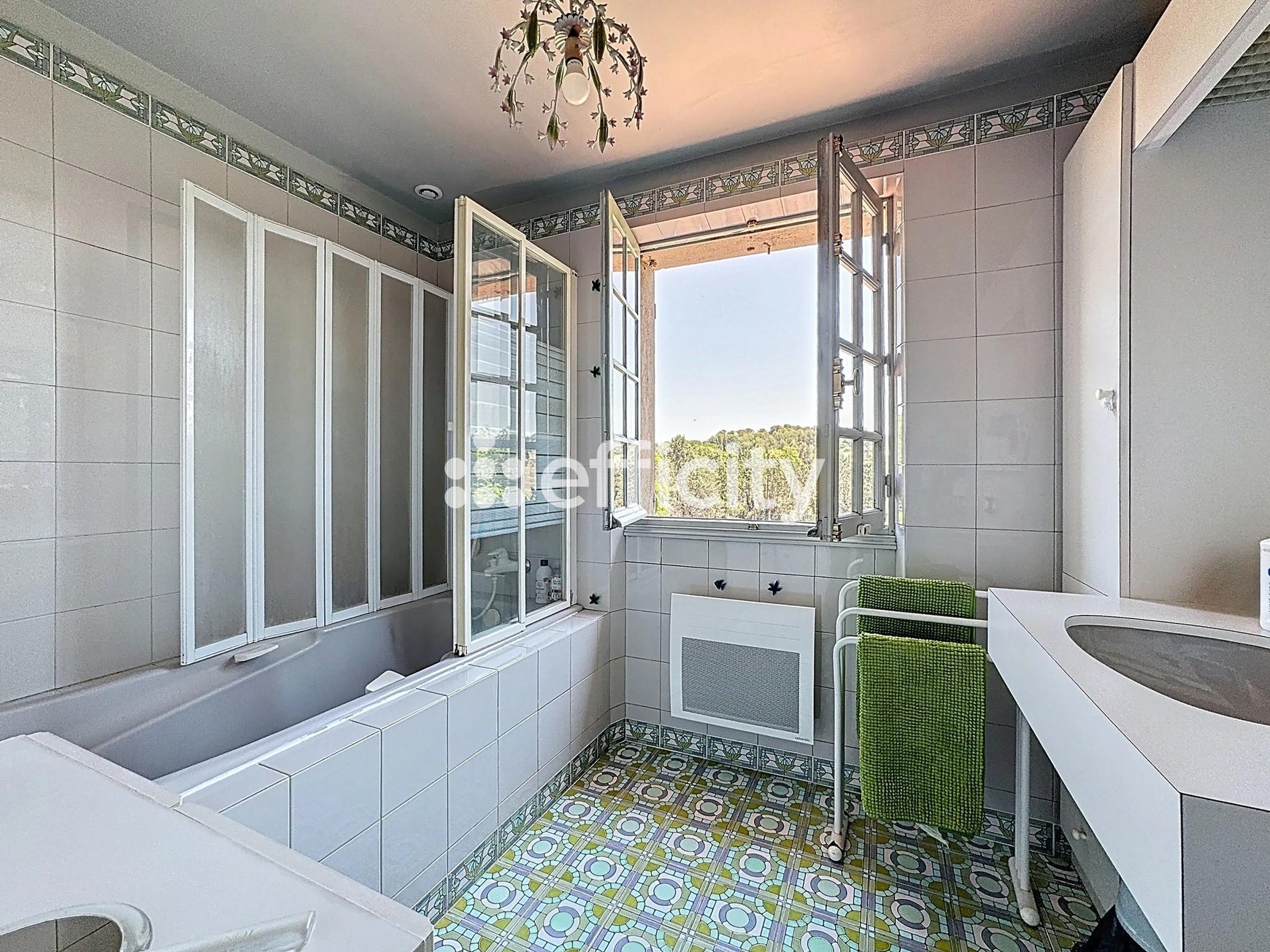 Achat immobilier Maison 8 pièces  210m2 à Aix-en-Provence (13290) - Photo n°10