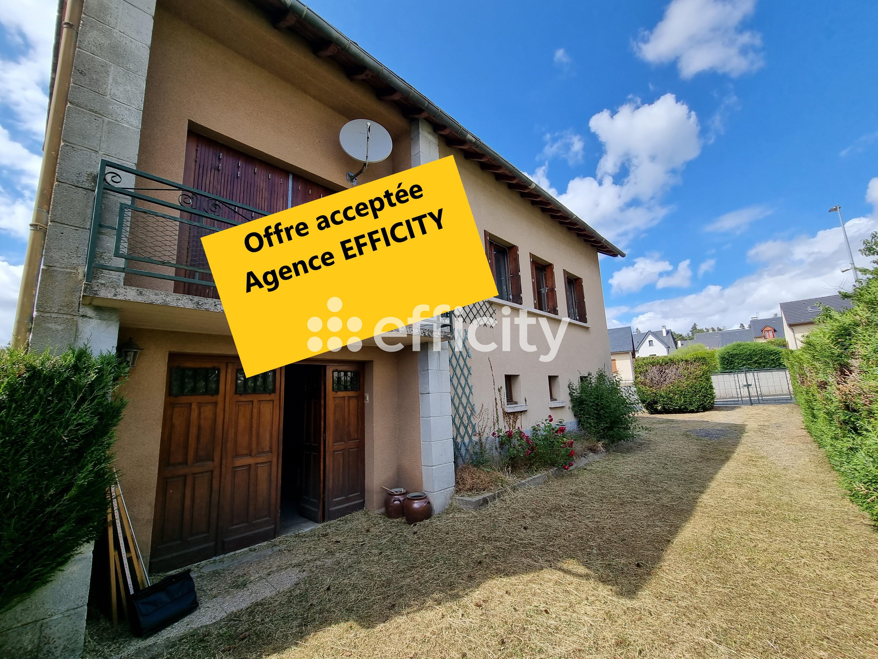 Achat immobilier Maison 9 pièces  126m2 à Saint-Chély-d'Apcher (48200) - Photo n°1
