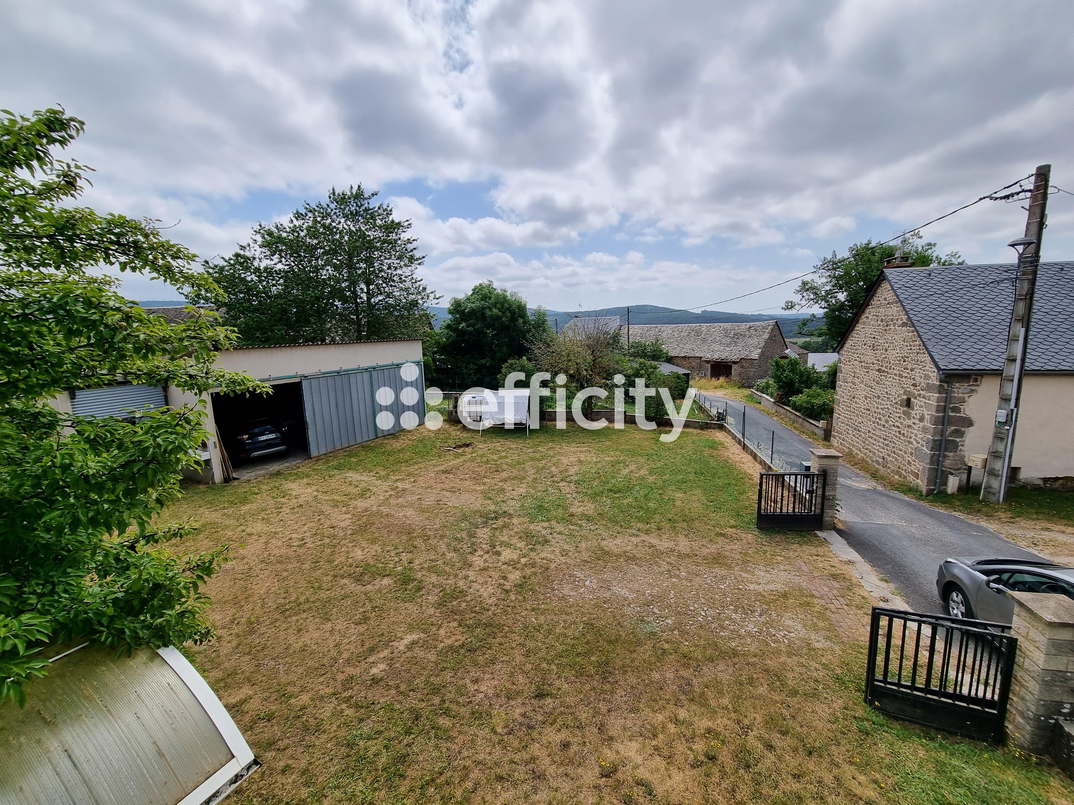 Achat immobilier Maison 10 pièces  141m2 à Saint-Alban-sur-Limagnole (48120) - Photo n°22