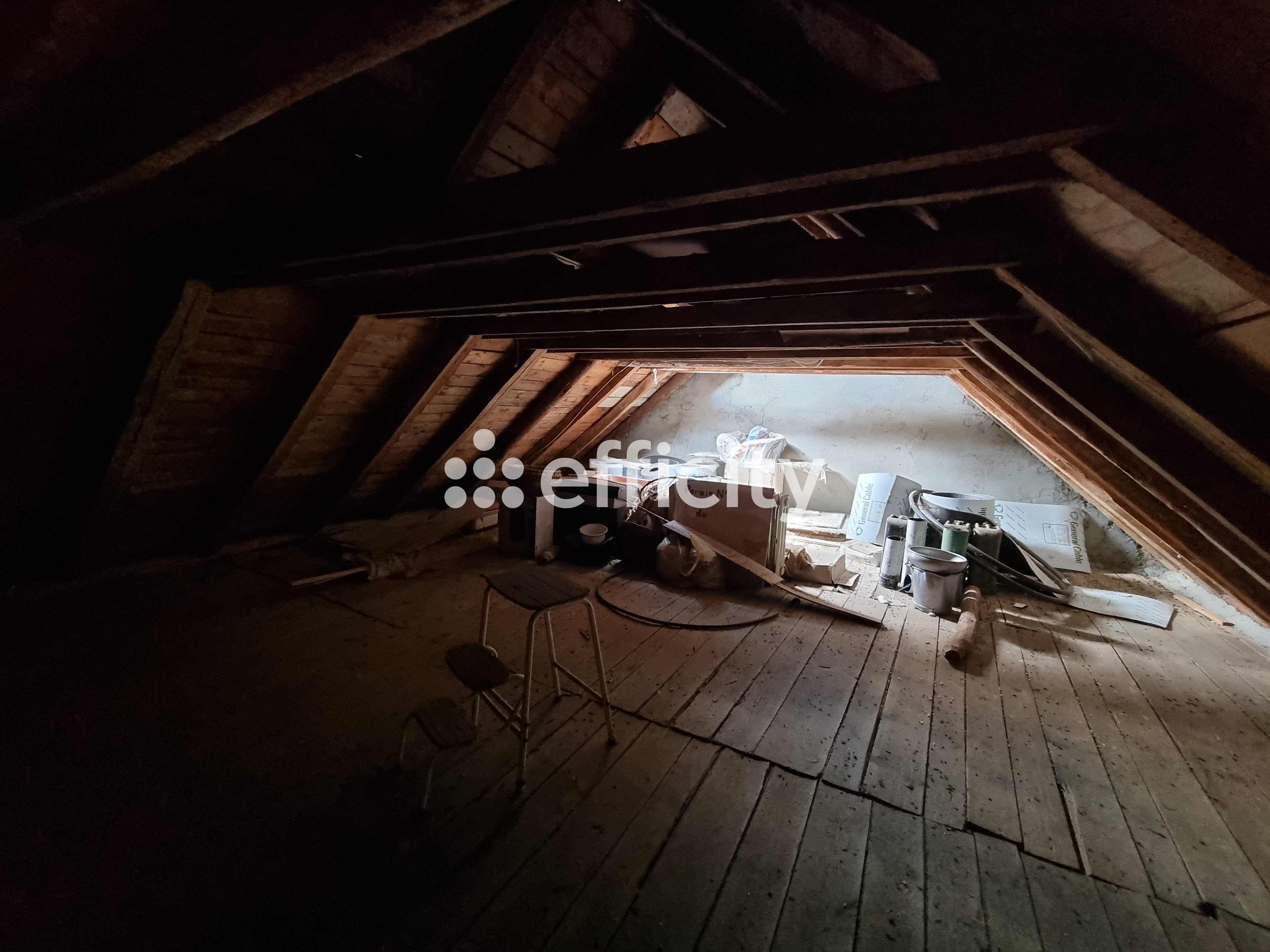 Achat immobilier Maison 10 pièces  141m2 à Saint-Alban-sur-Limagnole (48120) - Photo n°23