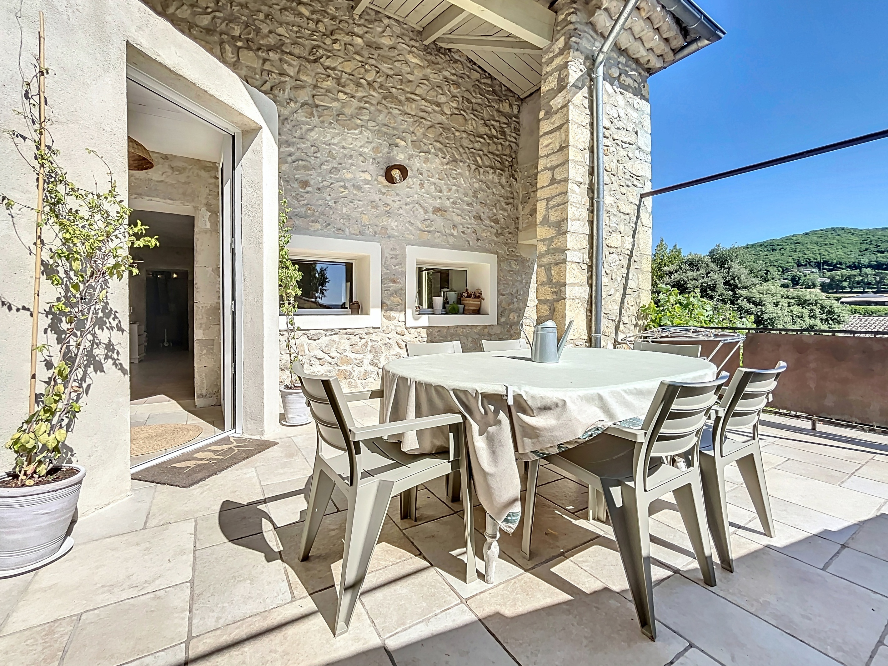 Achat immobilier Maison 9 pièces  271m2 à Mirmande (26270) - Photo n°10