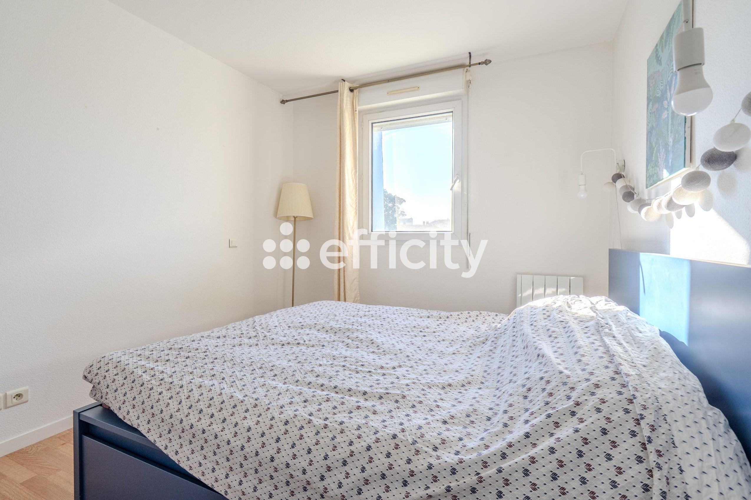 Achat immobilier Appartement 2 pièces  49m2 à Bordeaux (33000) - Photo n°6