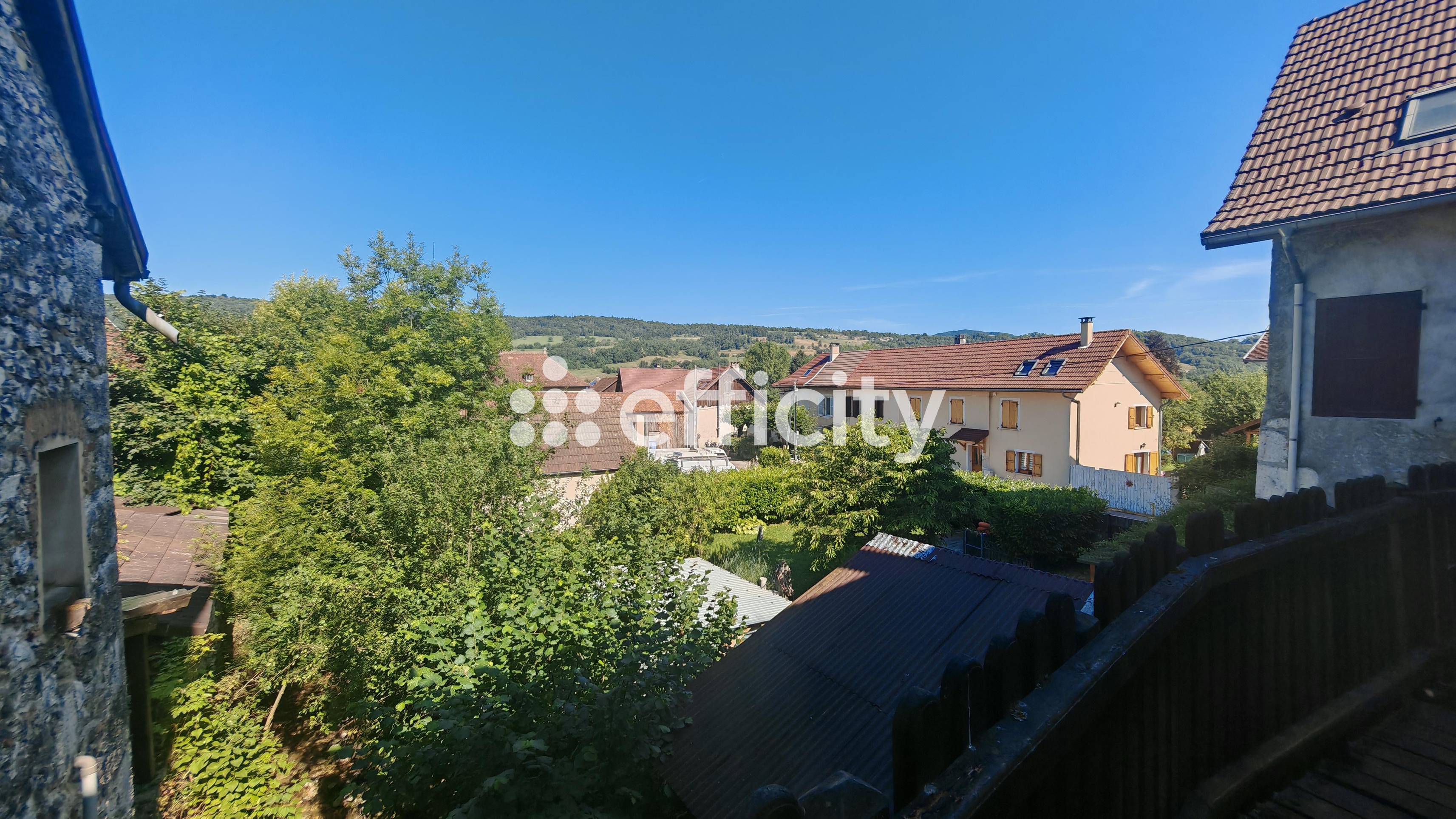 Achat immobilier Immeuble 4 pièces  139m2 à Saint-Joseph-de-Rivière (38134) - Photo n°1