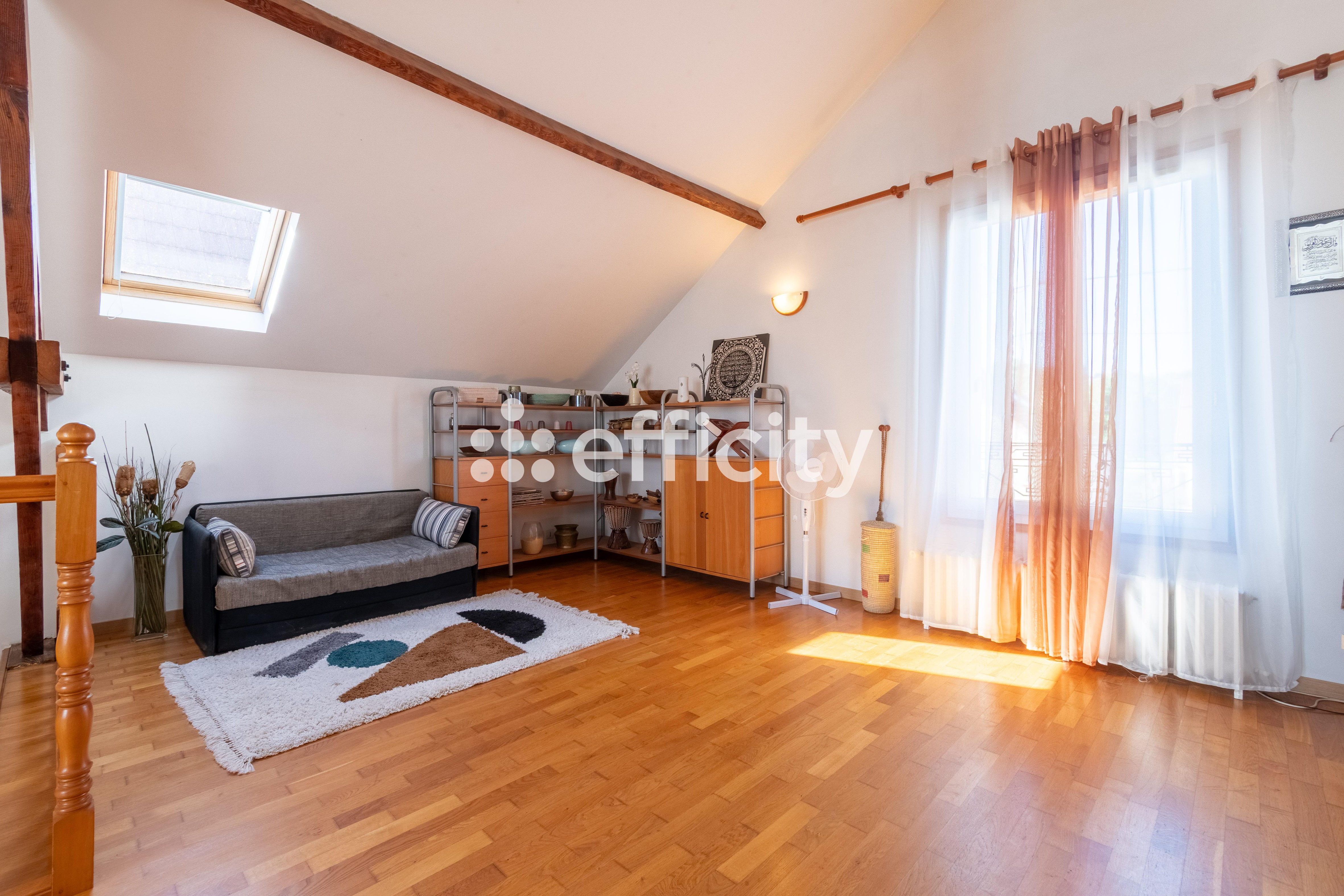 Achat immobilier Maison 5 pièces  110m2 à Villeneuve-le-Roi (94290) - Photo n°4