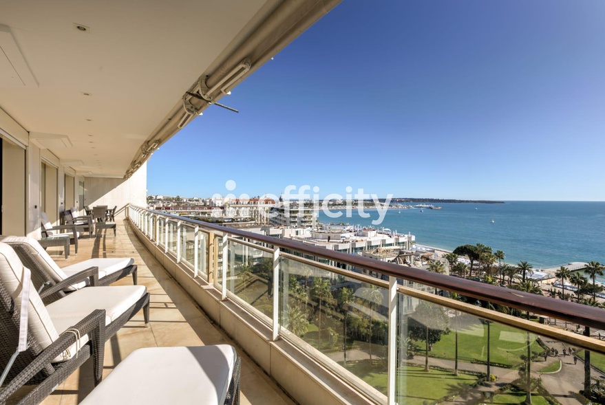 appartement 7 pièces - 268m2 à Cannes (06400)