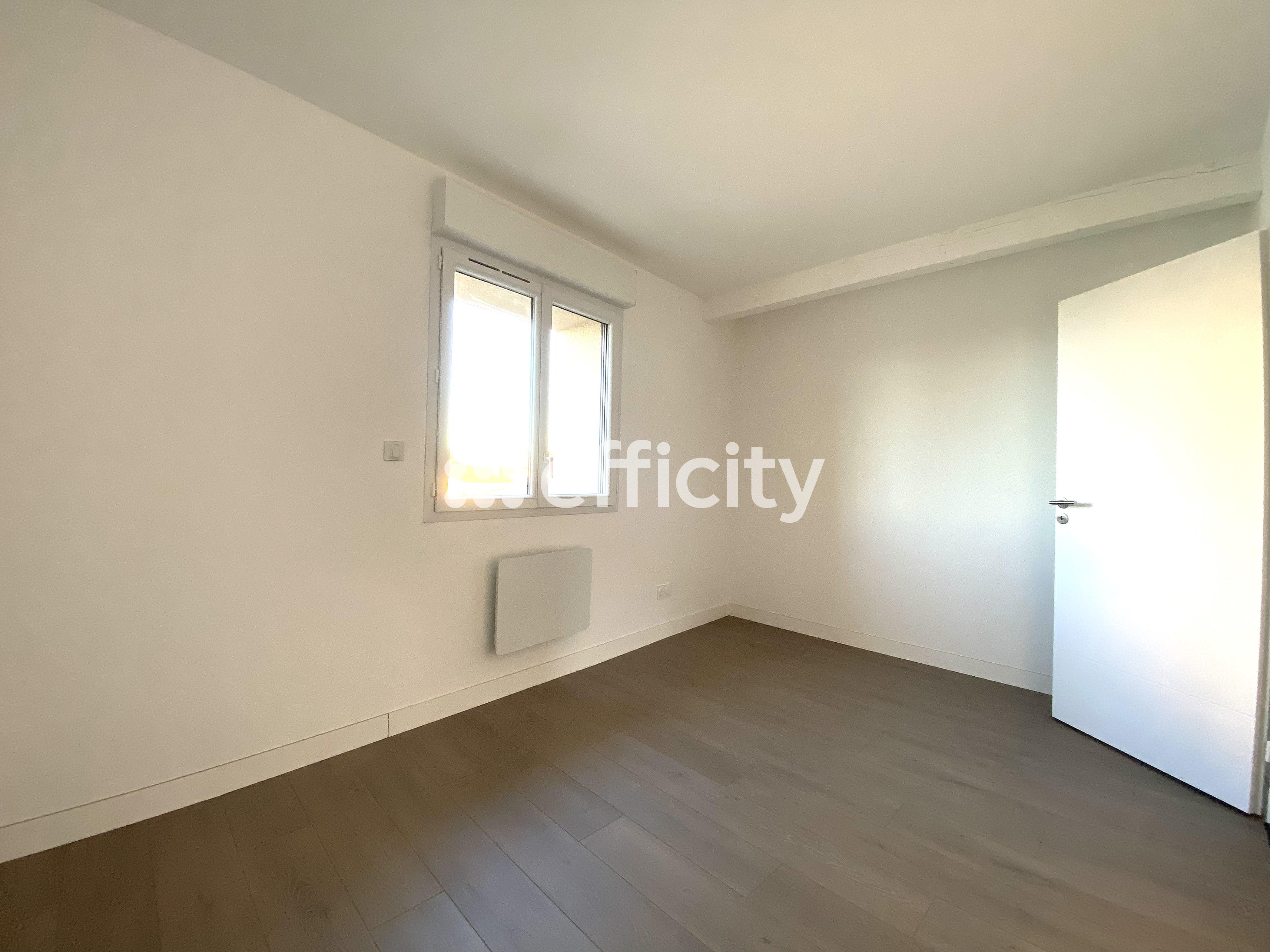 Achat immobilier Maison 6 pièces  127m2 à Ruy-Montceau (38300) - Photo n°4