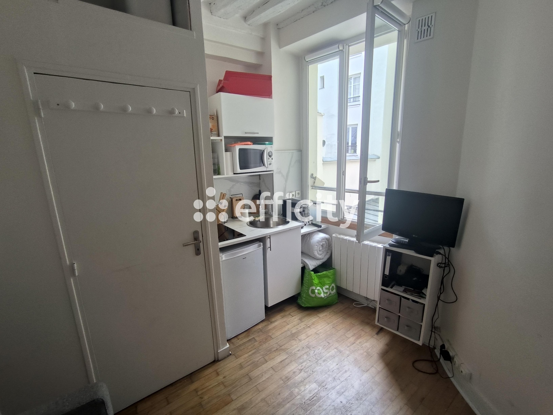 appartement 1 pièces - 9m2 à Paris (75011)