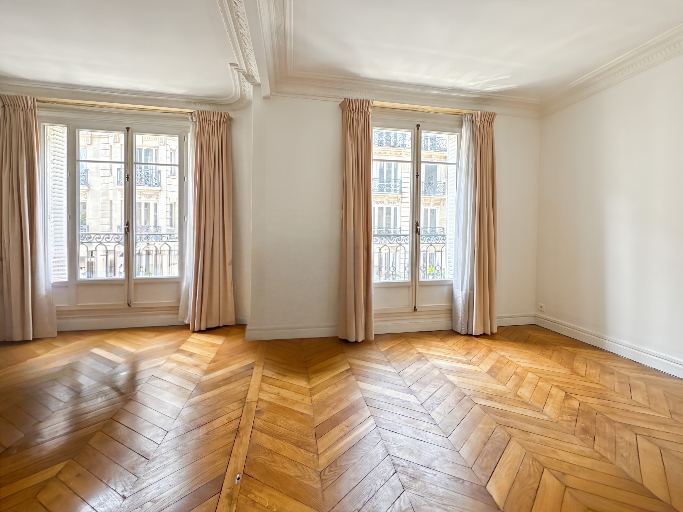 appartement 4 pièces - 65m2 à Paris (75015)