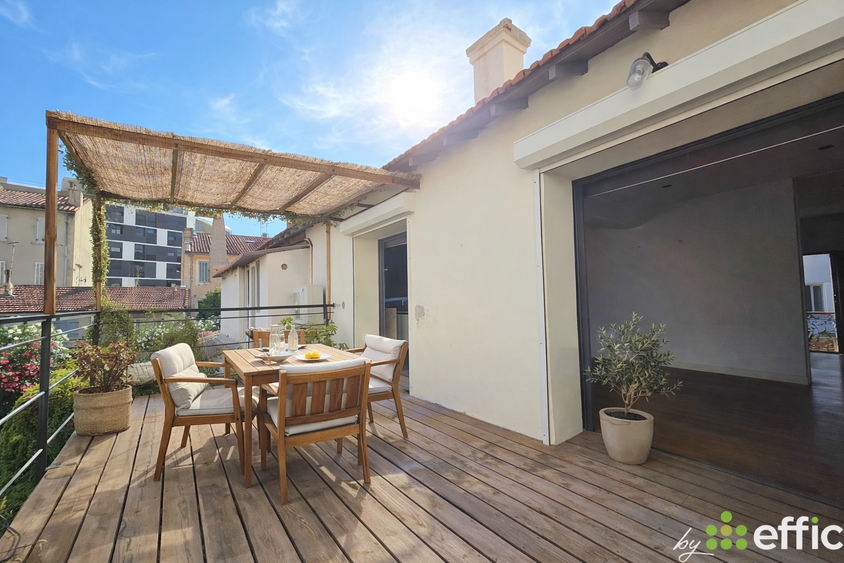 appartement 2 pièces - 55,0m2 à Marseille (13008)