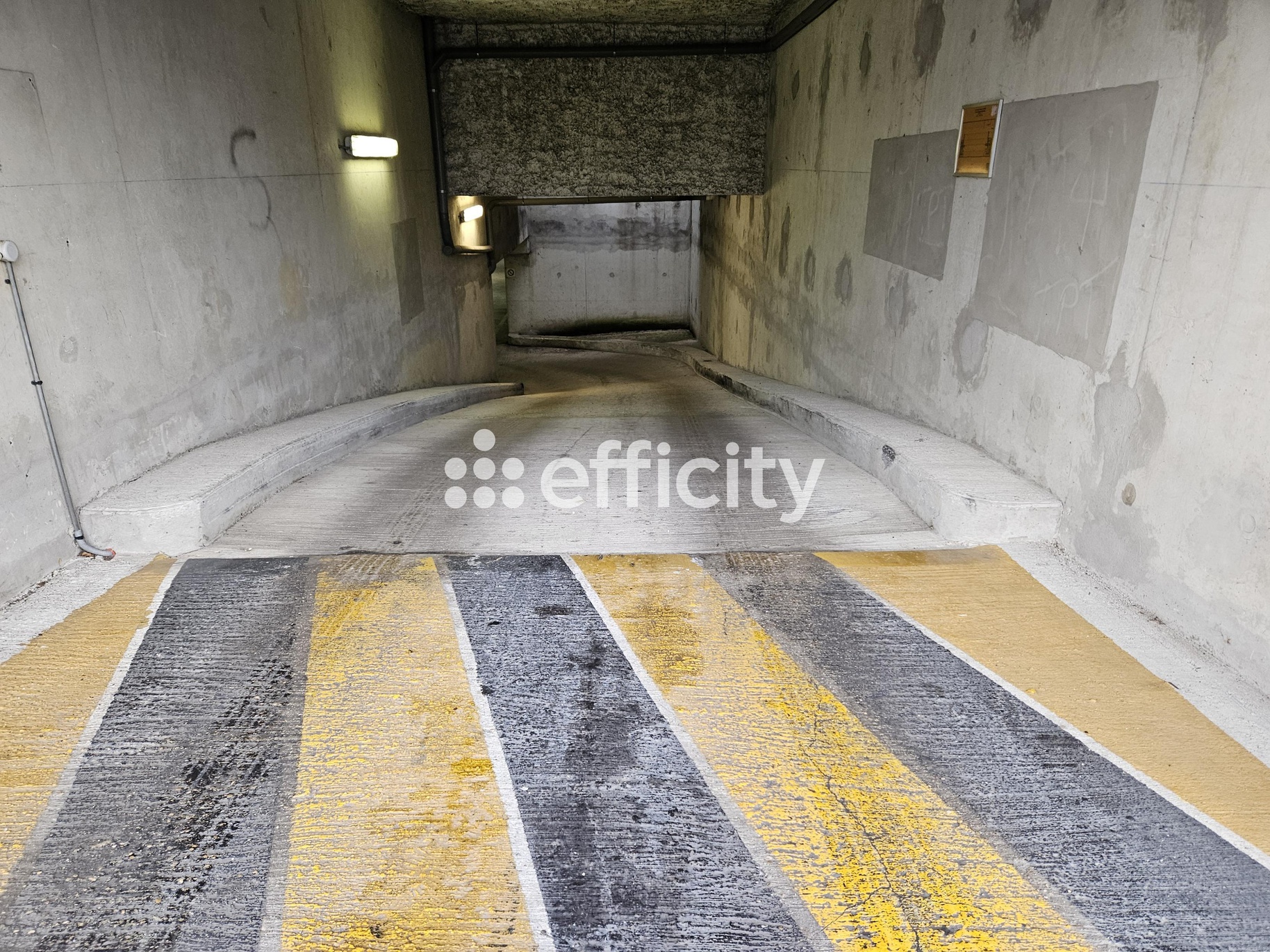 parking  - 12m2 à Bussy-Saint-Georges (77600)