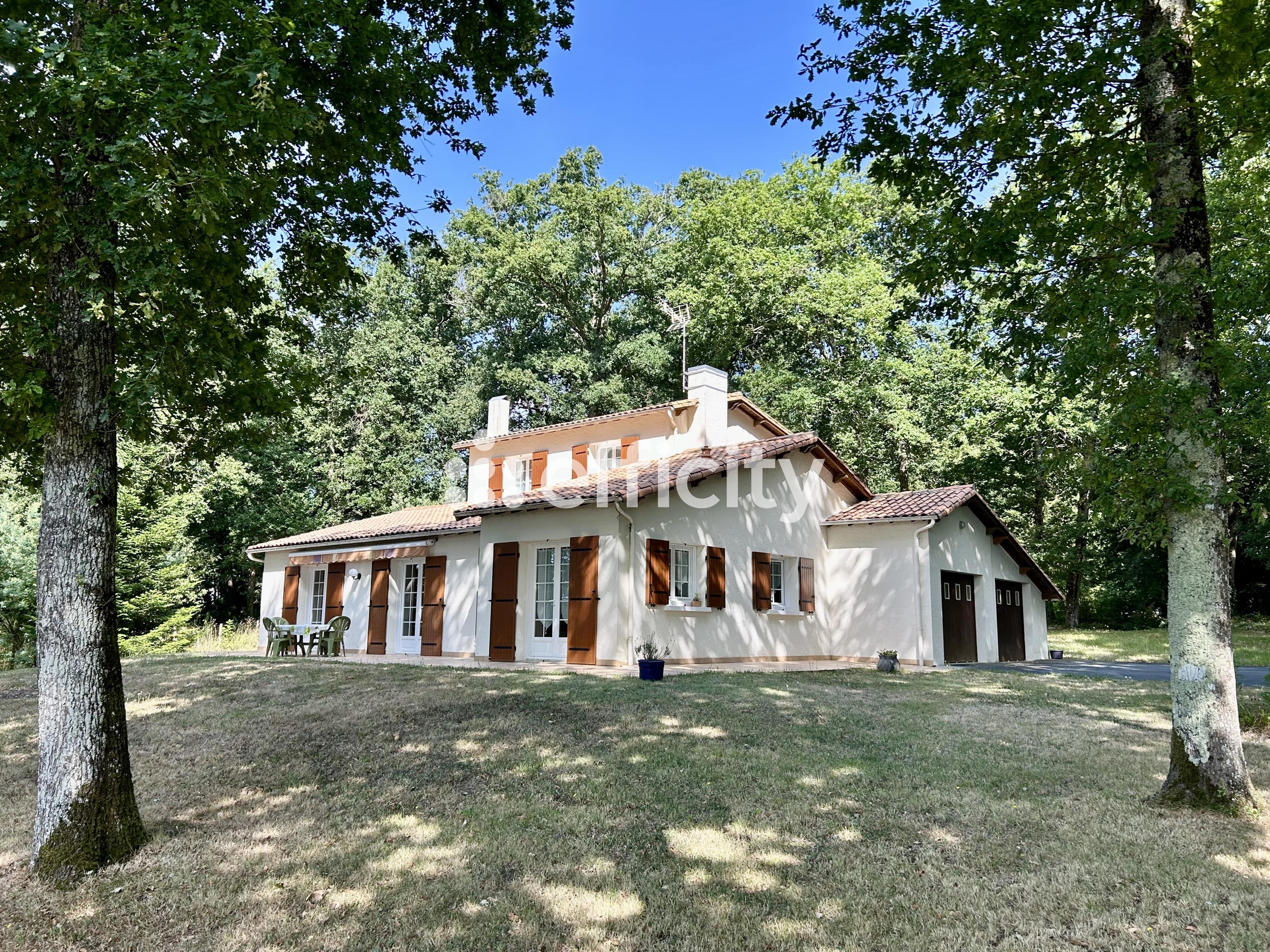 maison 5 pièces - 130m2 à Étaules (17750)