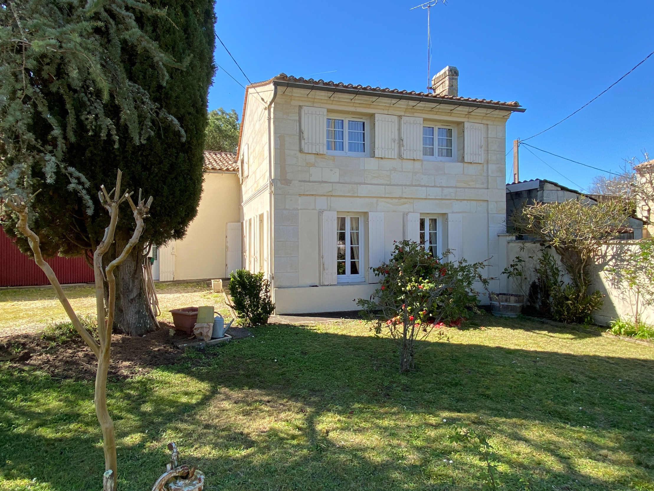 maison 6 pièces - 136m2 à Lugon-et-l'Île-du-Carnay (33240)