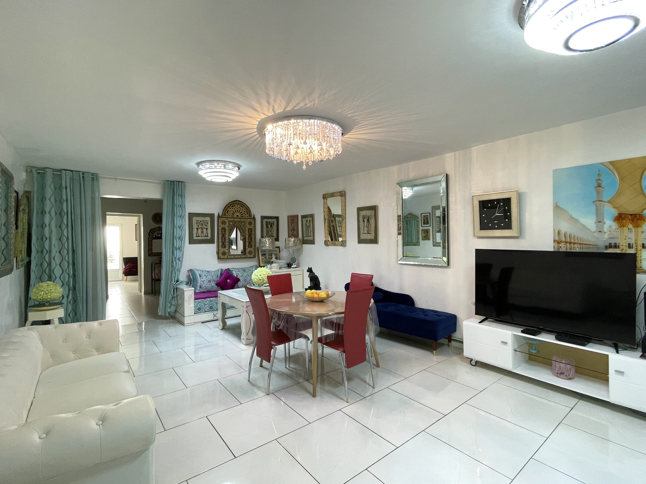 maison 5 pièces - 105m2 à Arles (13200)