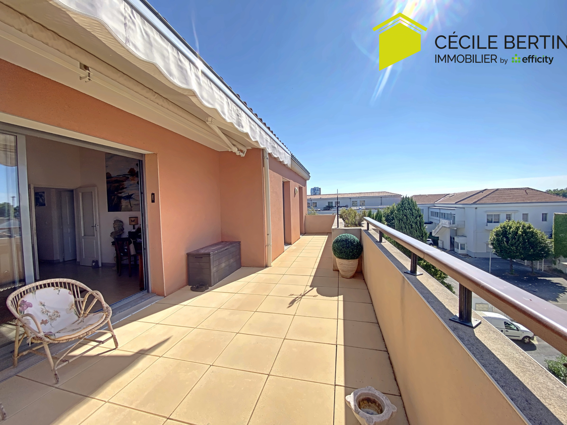 appartement 4 pièces - 132m2 à Arles (13200)