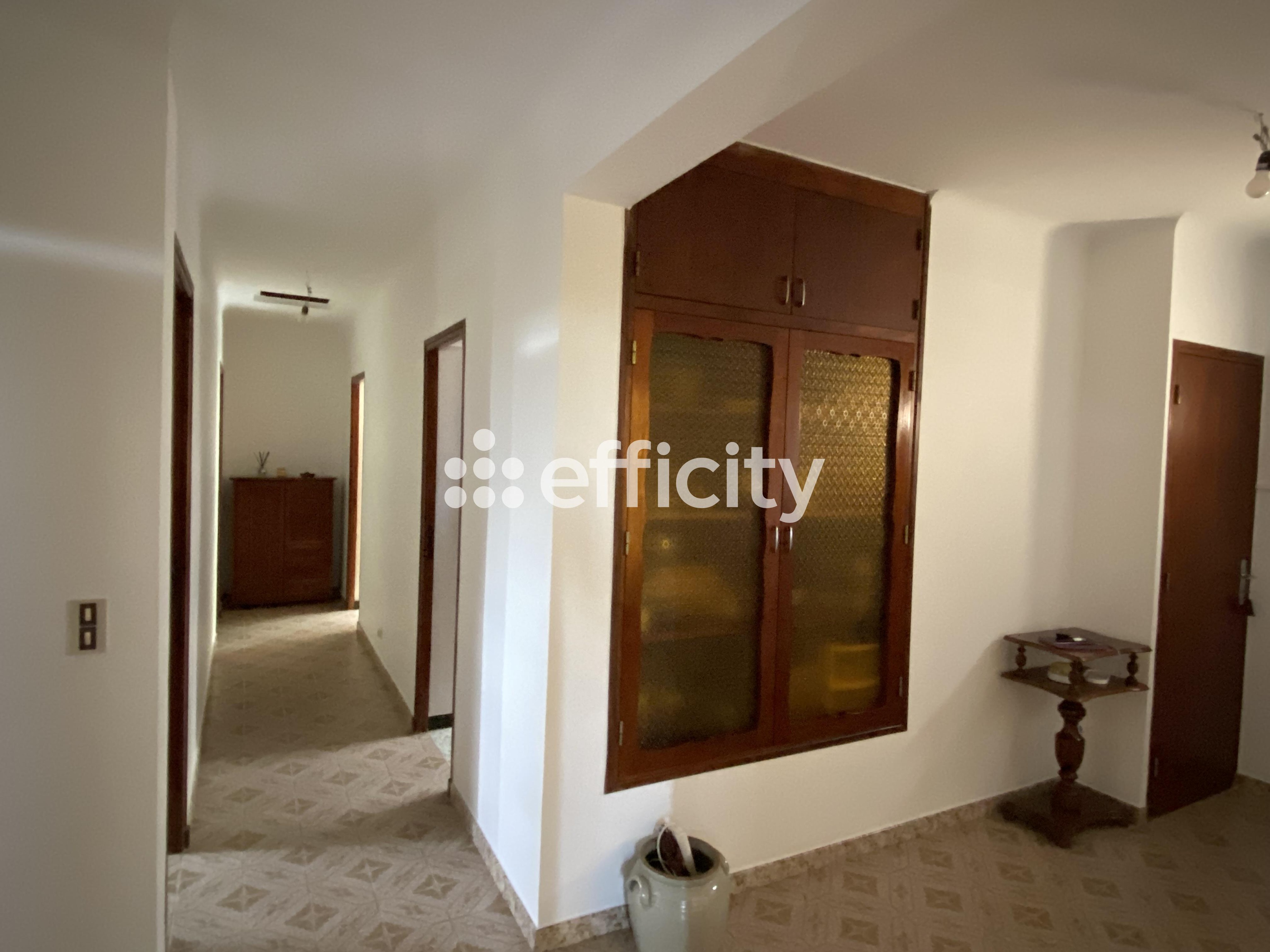 Achat immobilier Maison 6 pièces  140m2 à Lançon-Provence (13680) - Photo n°4