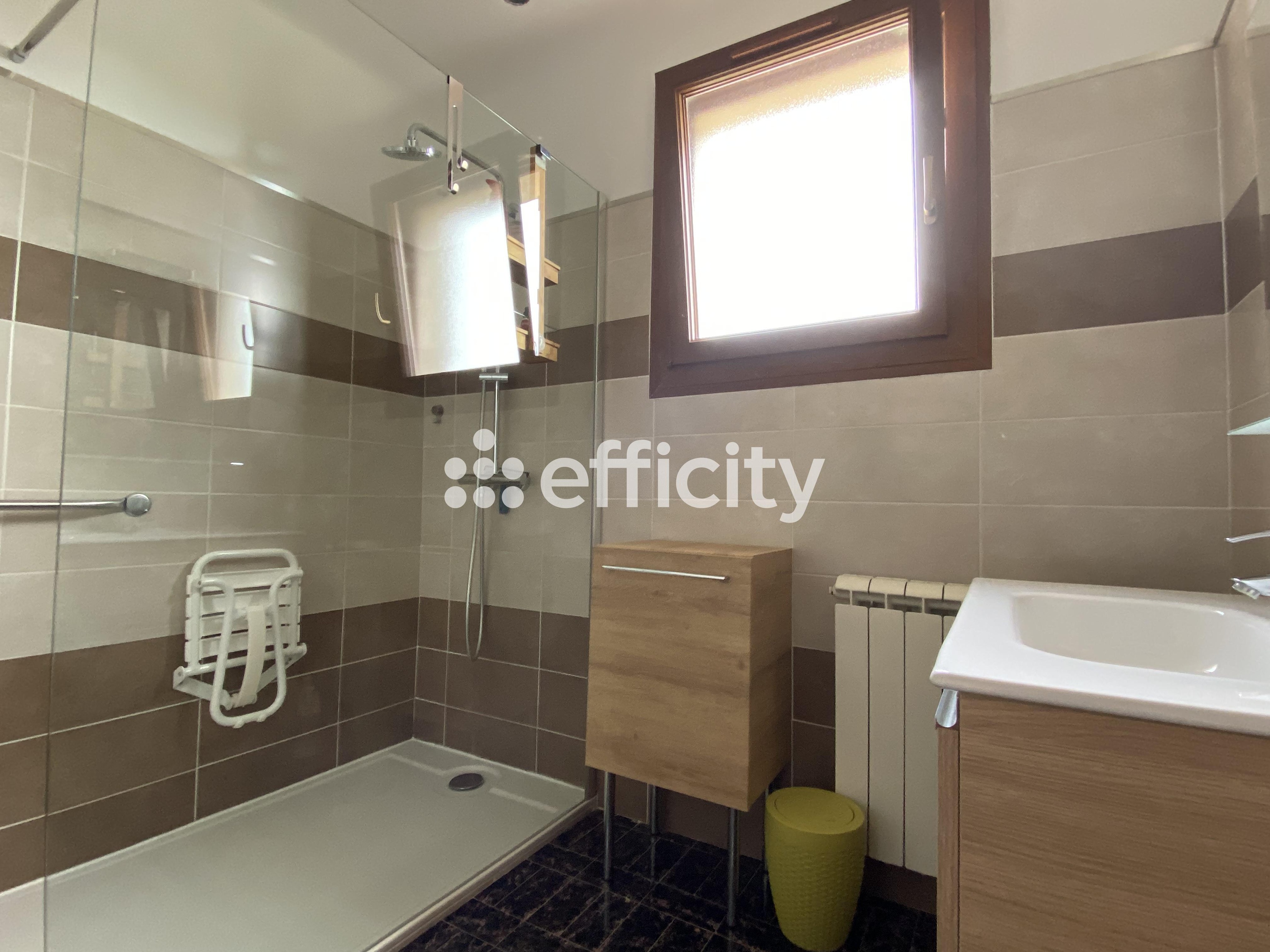 Achat immobilier Maison 6 pièces  140m2 à Lançon-Provence (13680) - Photo n°6