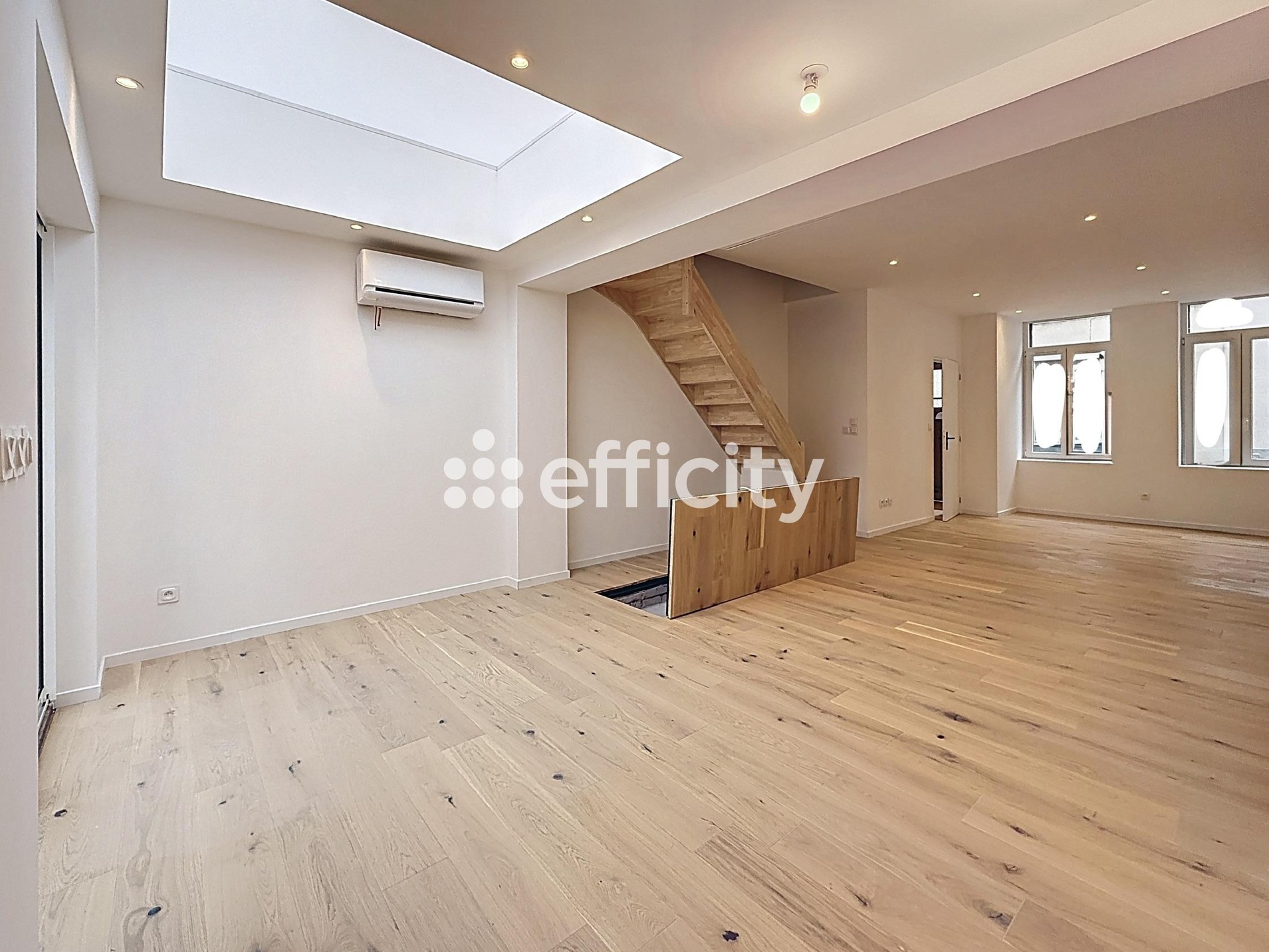 Achat immobilier Maison 4 pièces  100m2 à Lille (59000) - Photo n°1