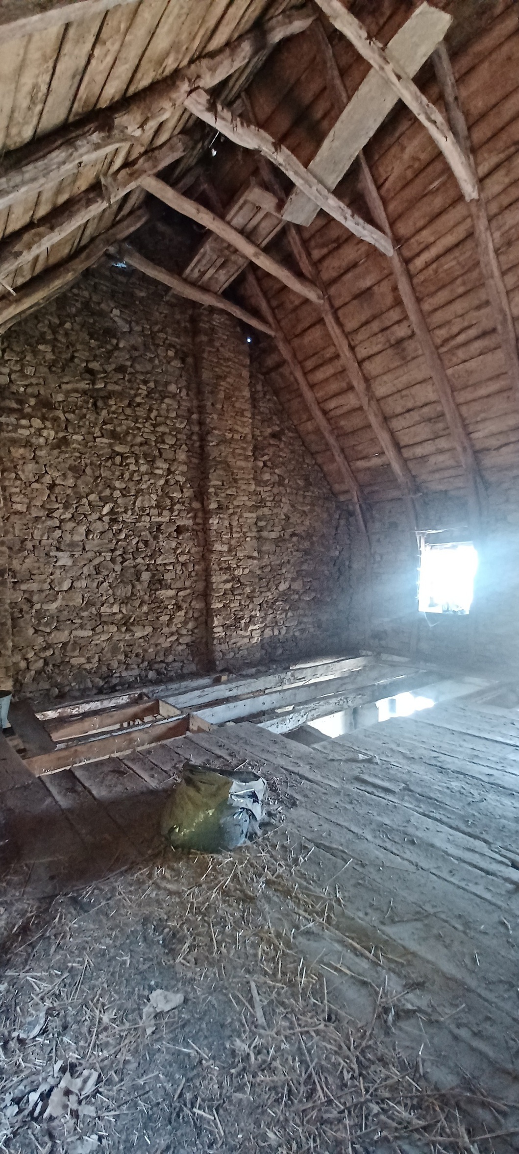 Achat immobilier Maison 5 pièces  250m2 à Chaudes-Aigues (15110) - Photo n°9