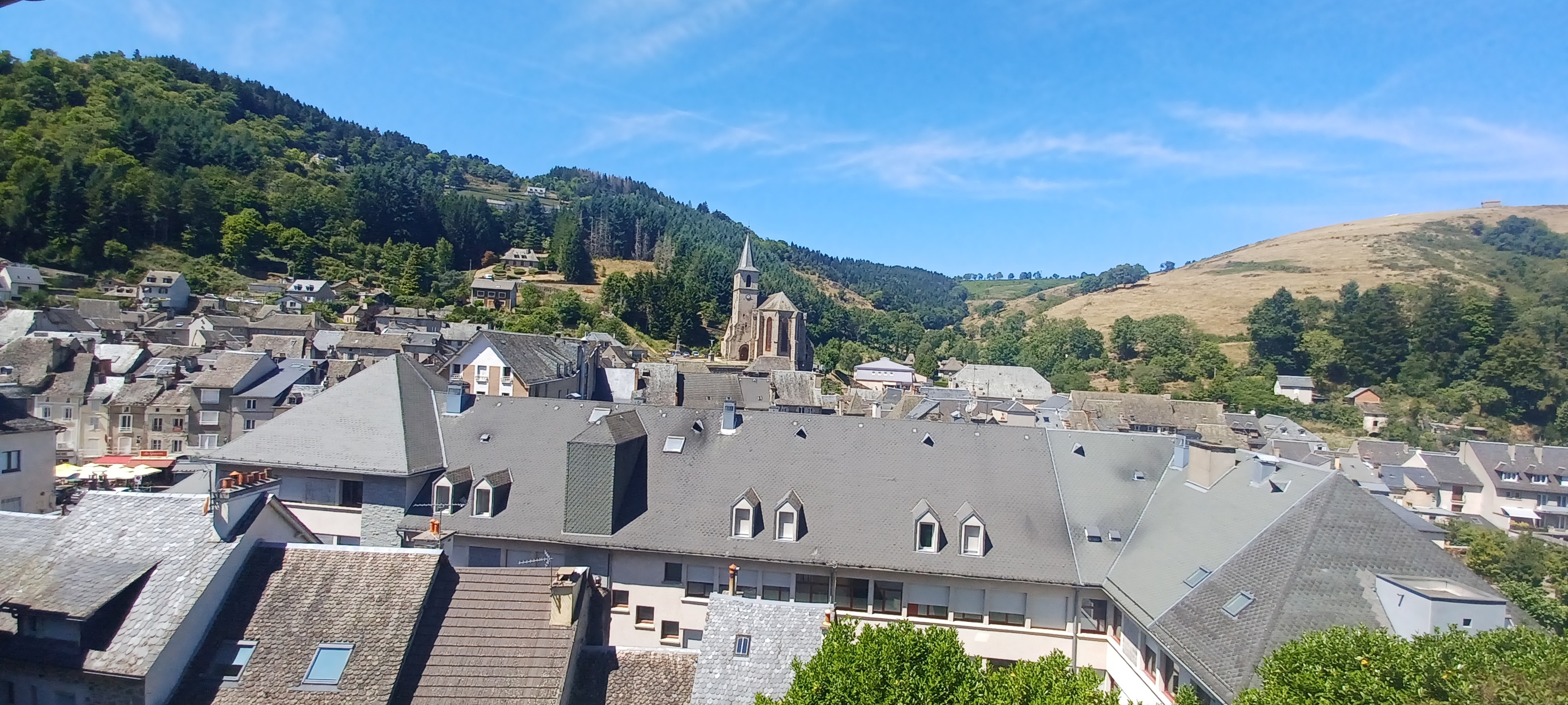 Achat immobilier Maison 5 pièces  250m2 à Chaudes-Aigues (15110) - Photo n°10