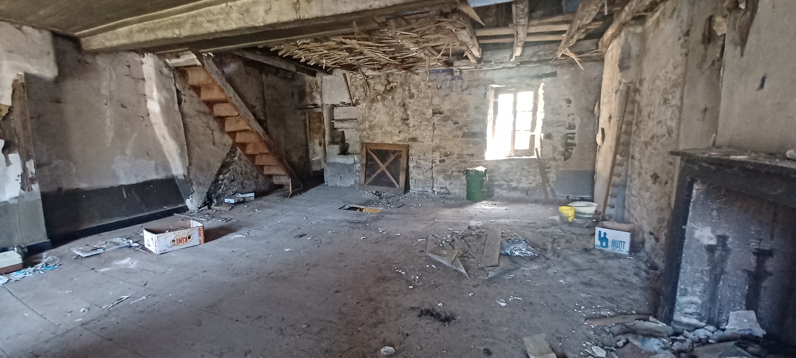 Achat immobilier Maison 5 pièces  250m2 à Chaudes-Aigues (15110) - Photo n°7