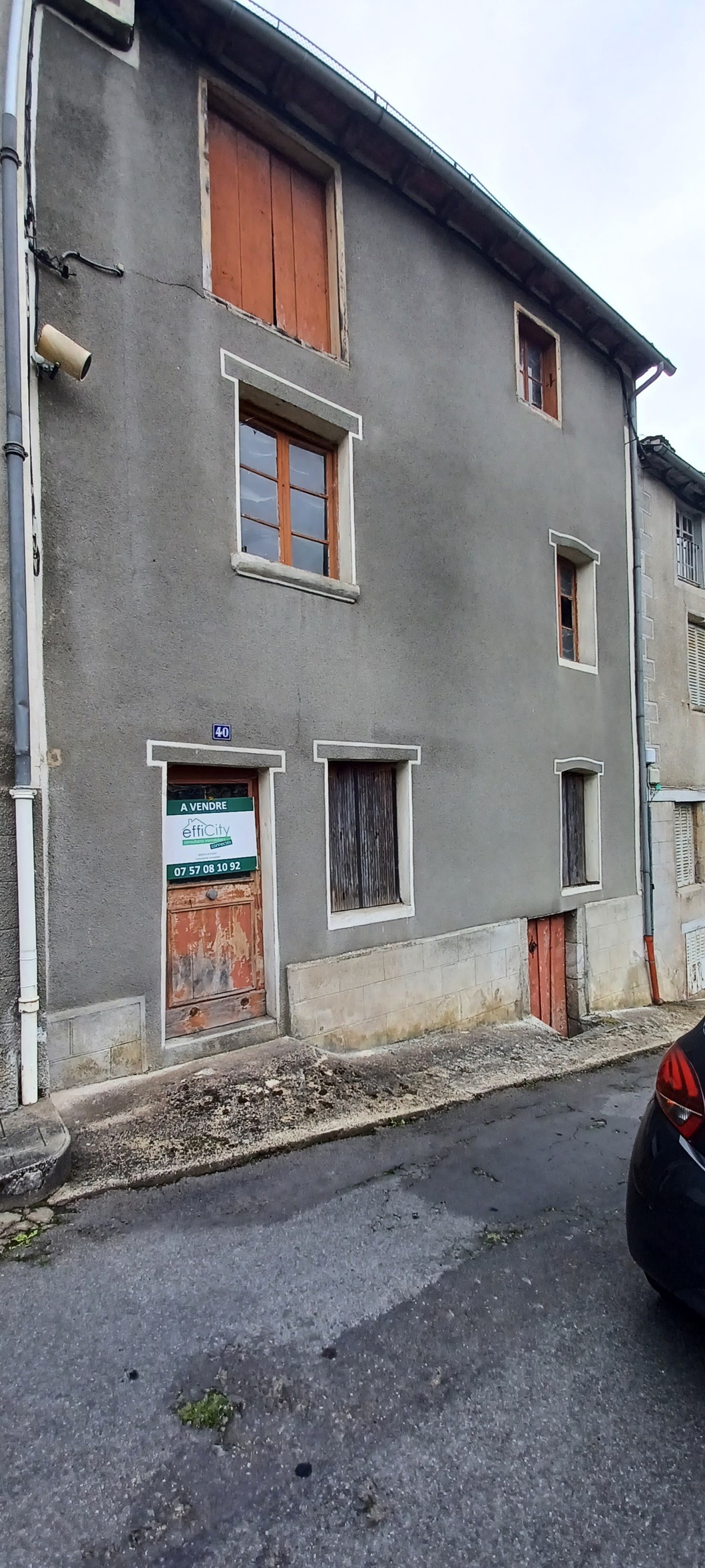 Achat immobilier Maison 5 pièces  250m2 à Chaudes-Aigues (15110) - Photo n°12