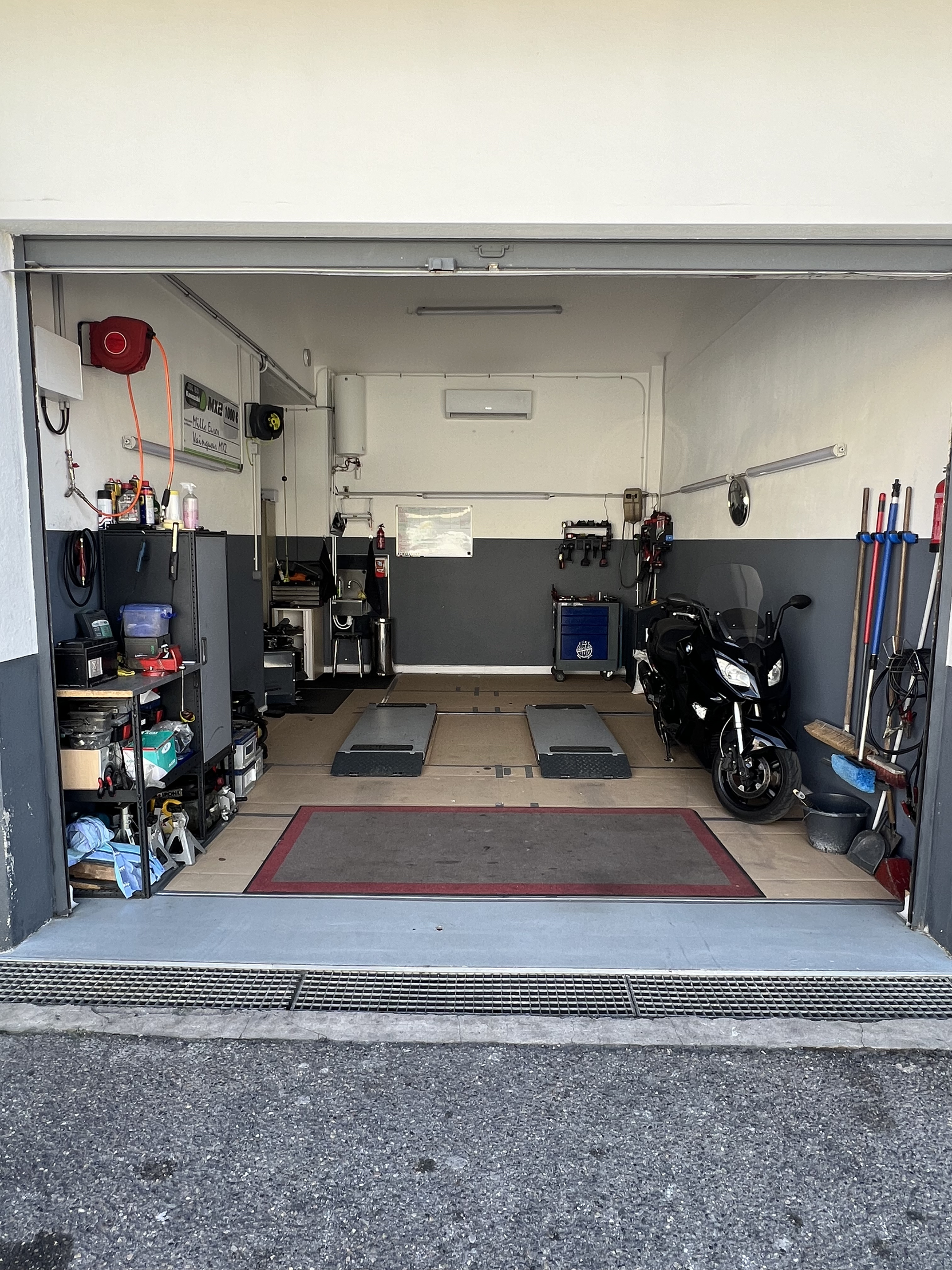 local commercial 2 pièces - 50m2 à Marseille (13015)