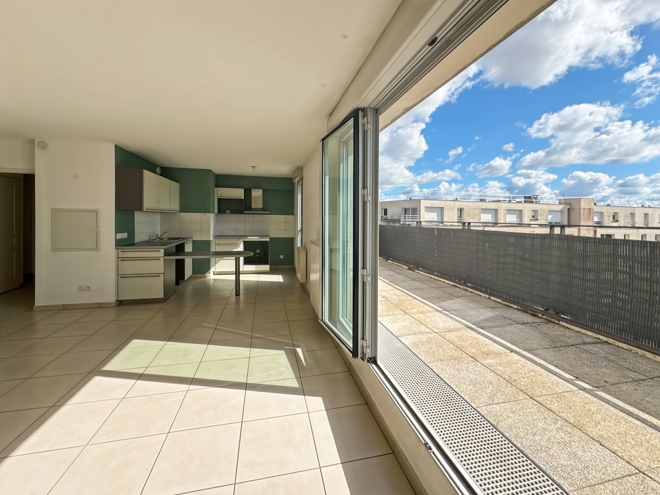 appartement 4 pièces - 83m2 à Bordeaux (33300)