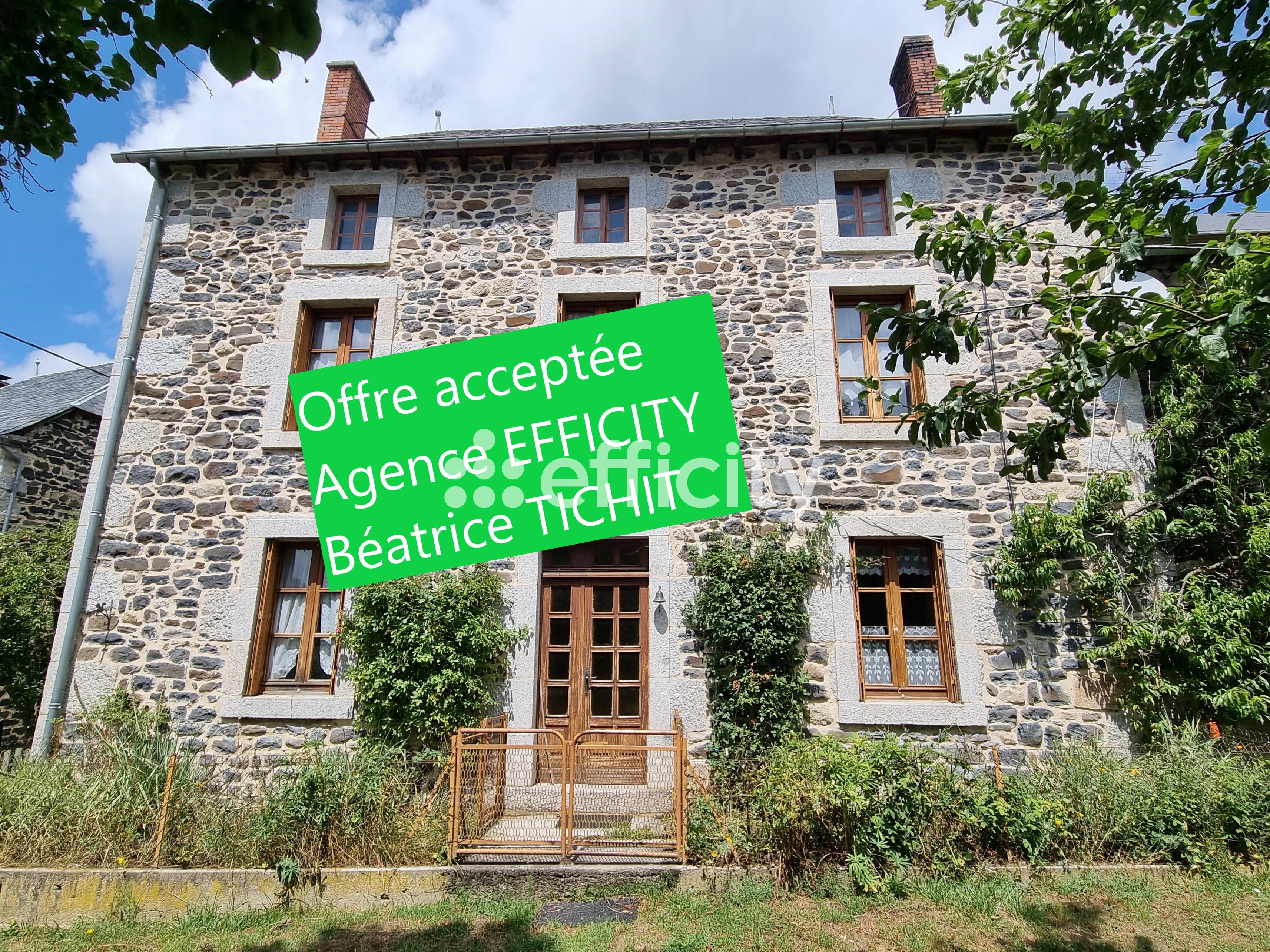 Achat immobilier Maison 8 pièces  133m2 à Lorcières (15320) - Photo n°1