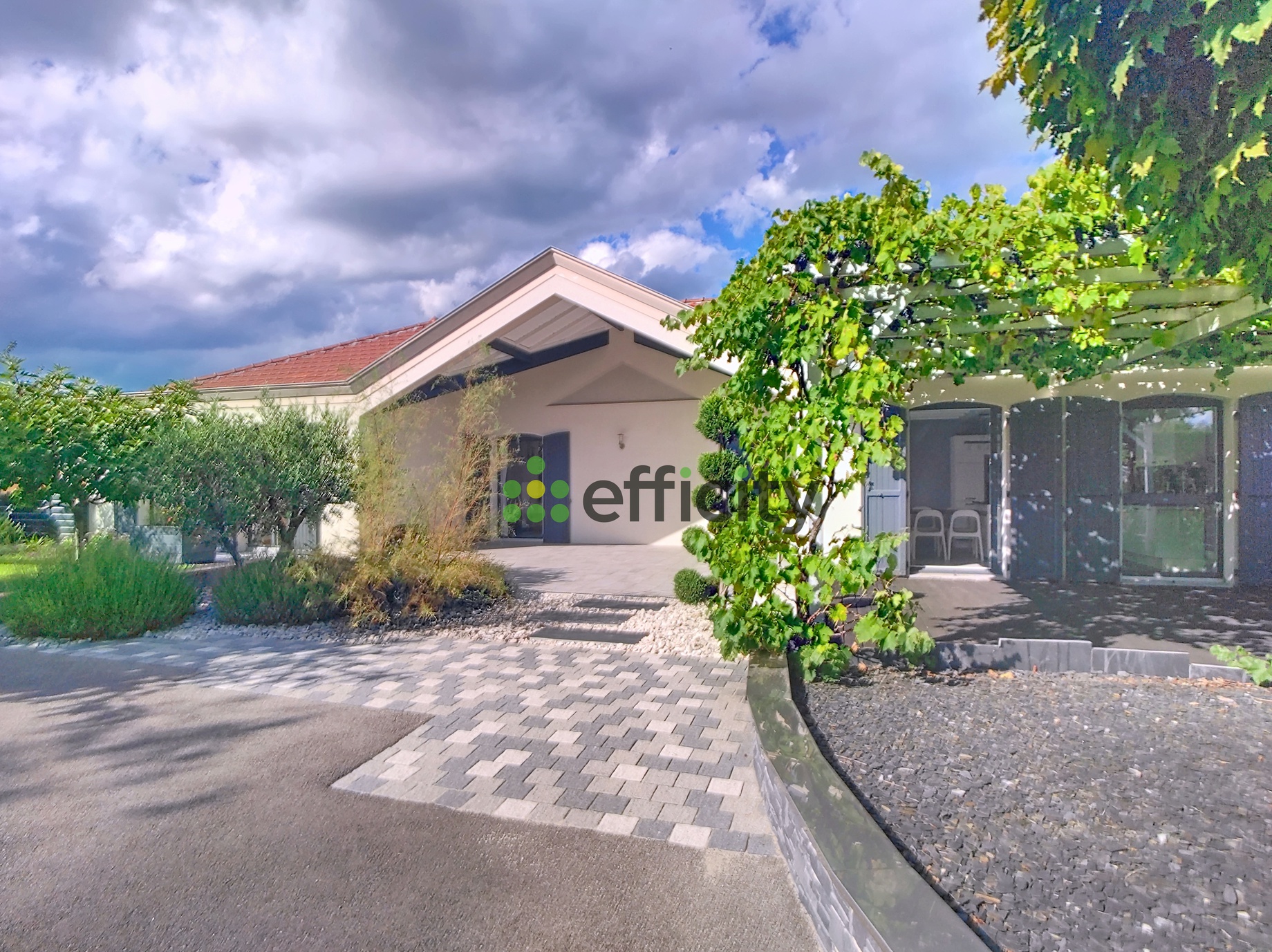 maison 8 pièces - 205m2 à Genilac (42800)