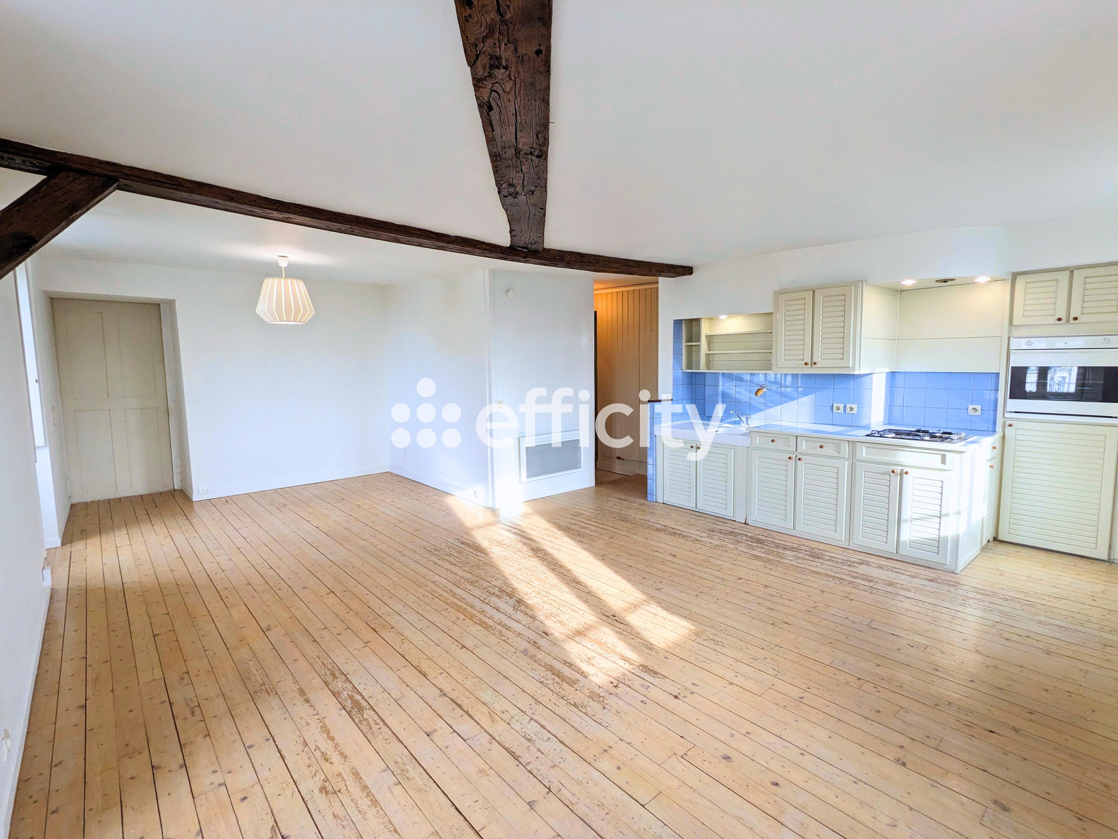 appartement 2 pièces - 66m2 à Nantes (44000)