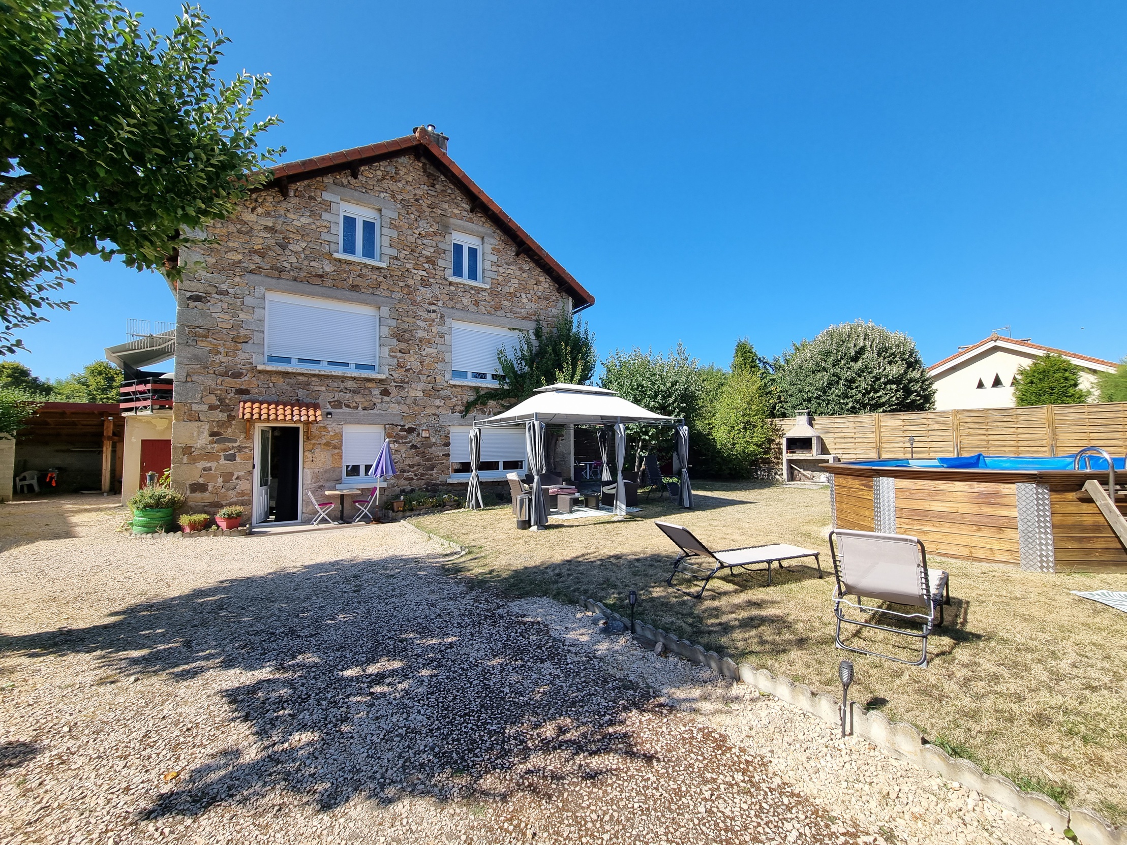 maison 13 pièces - 234m2 à Le Malzieu-Ville (48140)