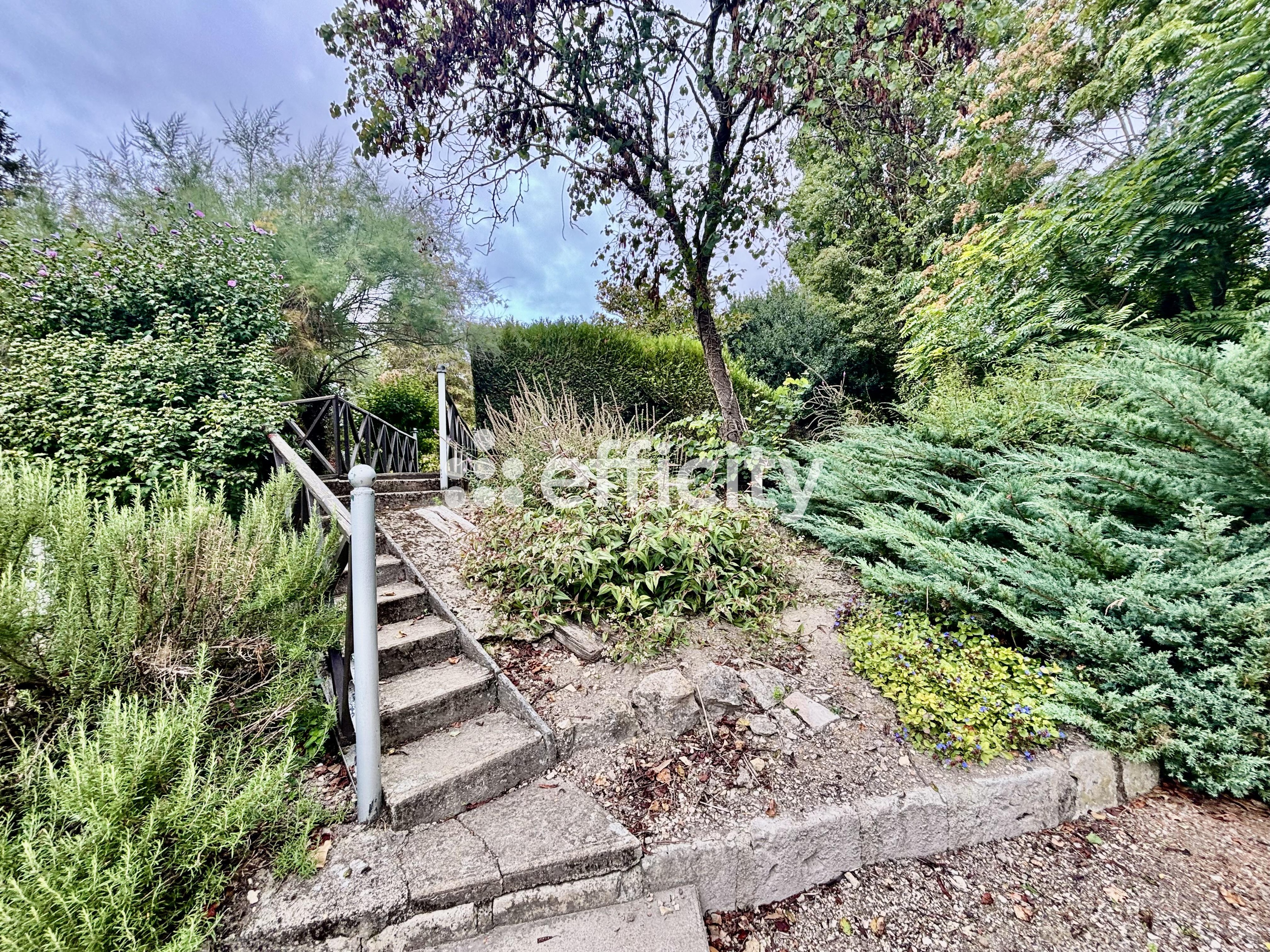 Achat immobilier Maison 15 pièces  340m2 à Issoudun (36100) - Photo n°4