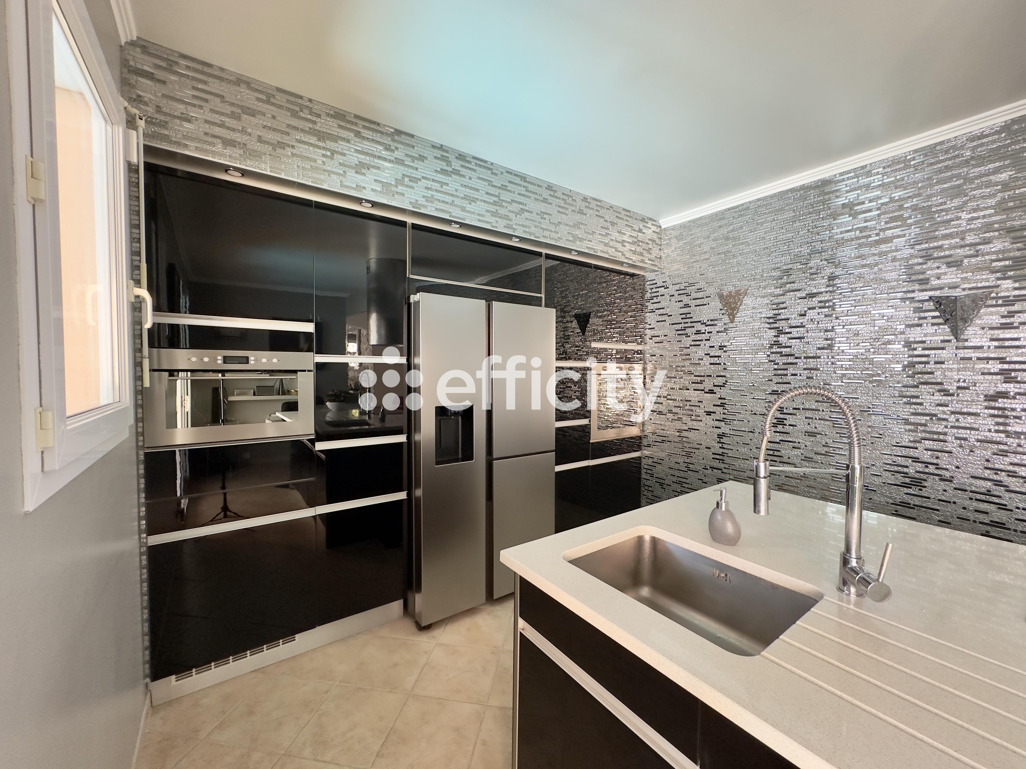 Achat immobilier Maison 9 pièces  278m2 à Carry-le-Rouet (13620) - Photo n°7